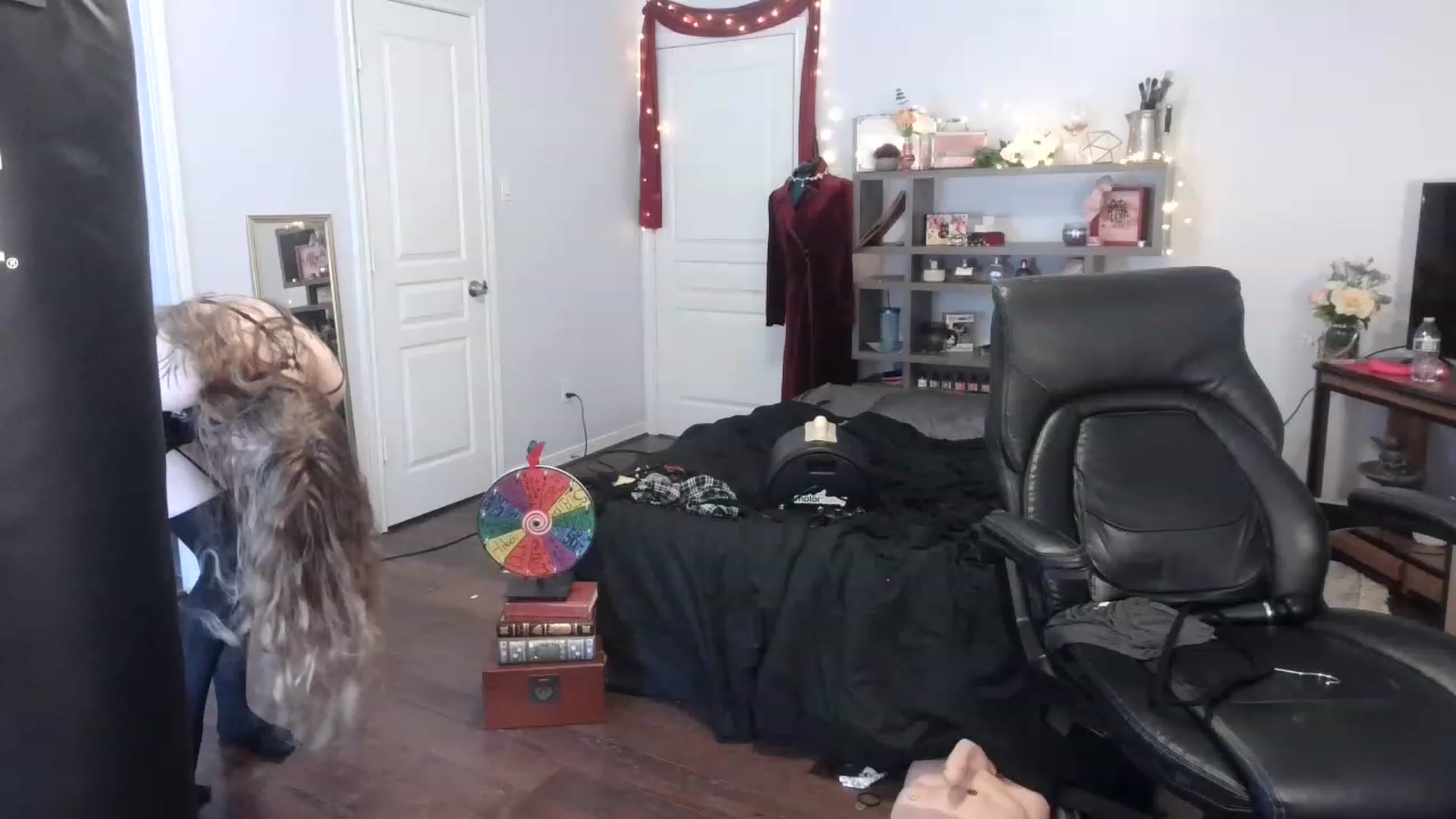 Gallery image thumbnail from Bunnydathug's myfreecams stream on, 02/24/2023, 18:55 image 15 of 20