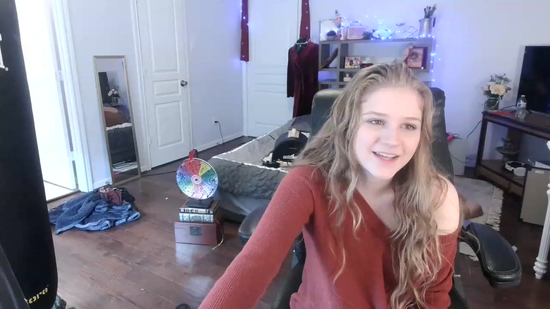 Gallery image thumbnail from Bunnydathug's myfreecams stream on, 02/27/2023, 17:26 image 11 of 20