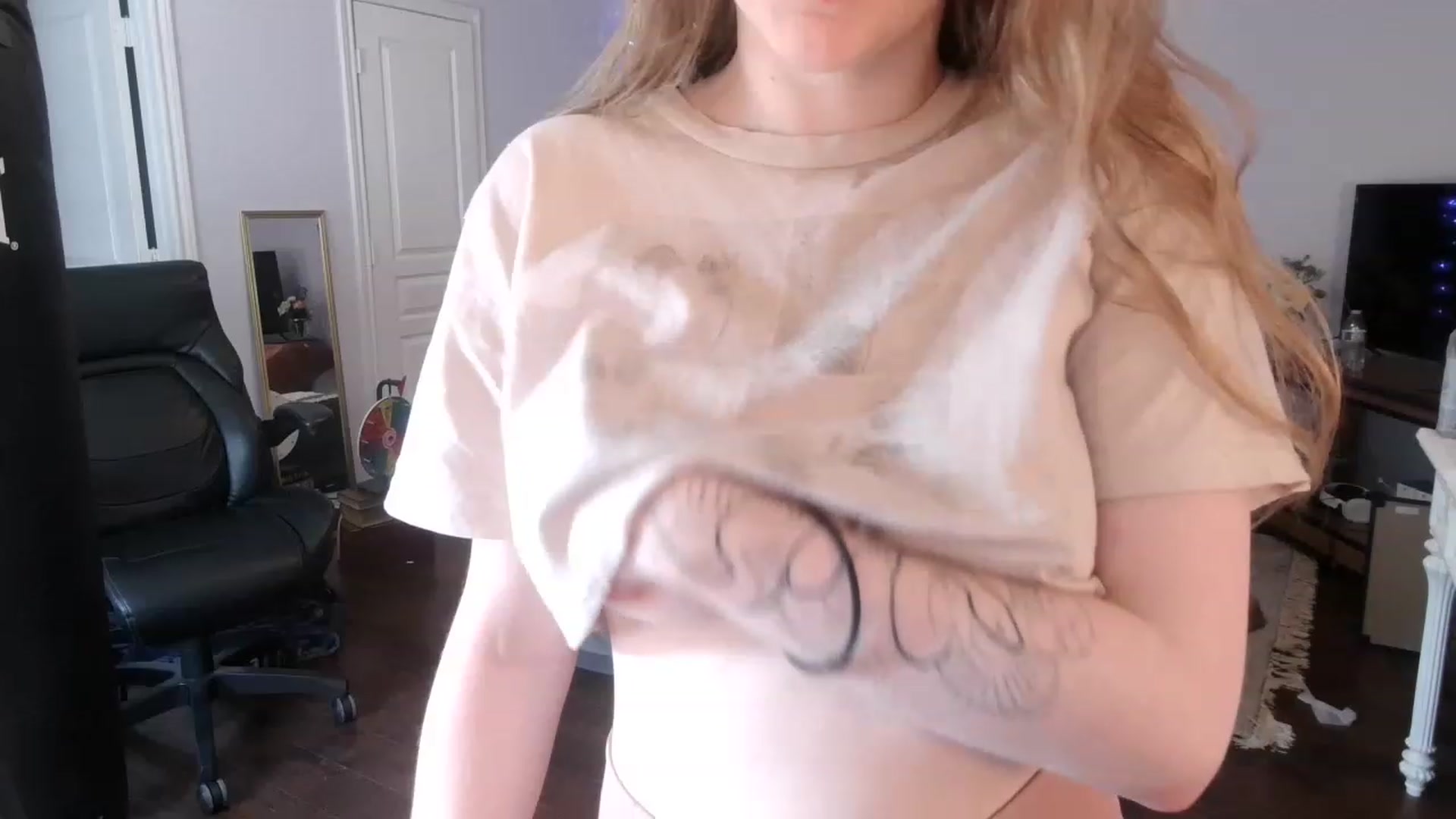 Gallery image thumbnail from Bunnydathug's myfreecams stream on, 02/28/2023, 17:49 image 3 of 20