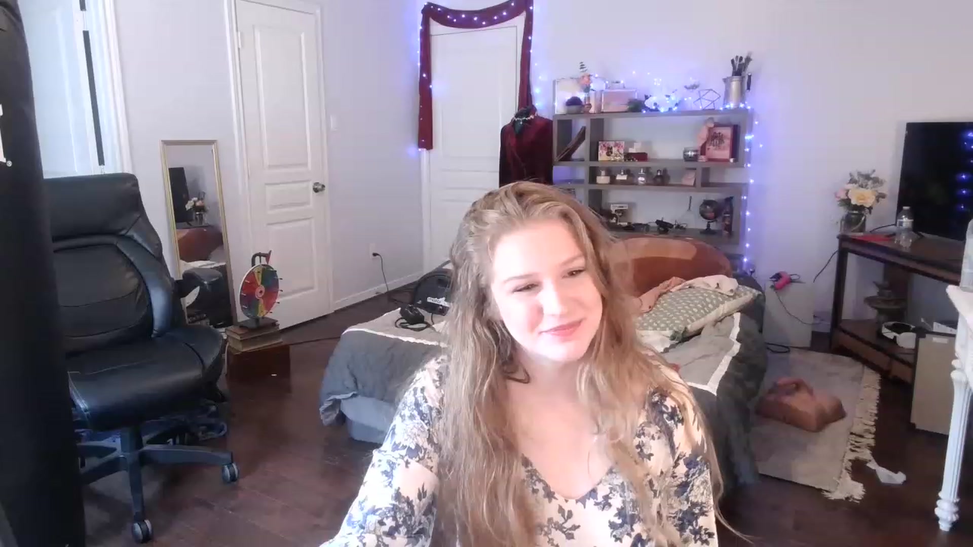 Gallery image thumbnail from Bunnydathug's myfreecams stream on, 02/28/2023, 17:49 image 15 of 20