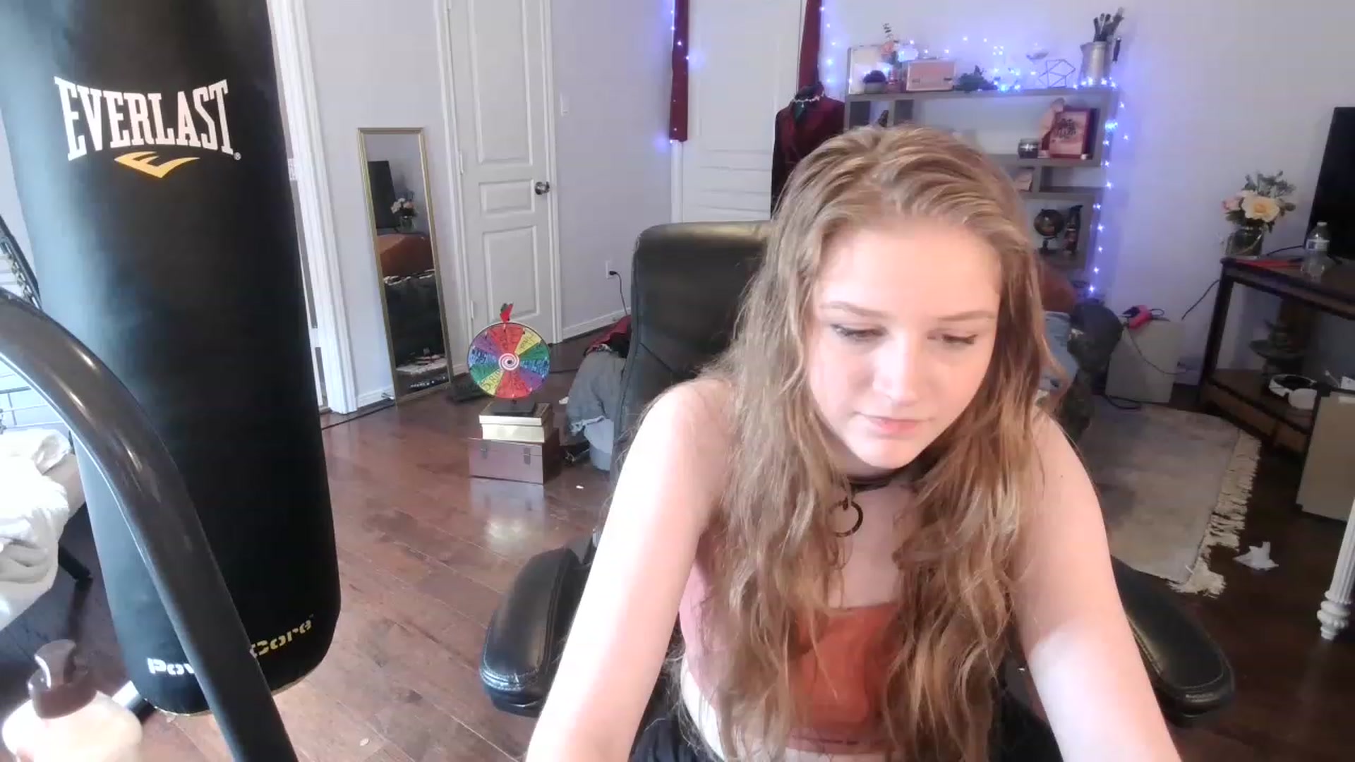 Gallery image thumbnail from Bunnydathug's myfreecams stream on, 03/01/2023, 18:40 image 20 of 20