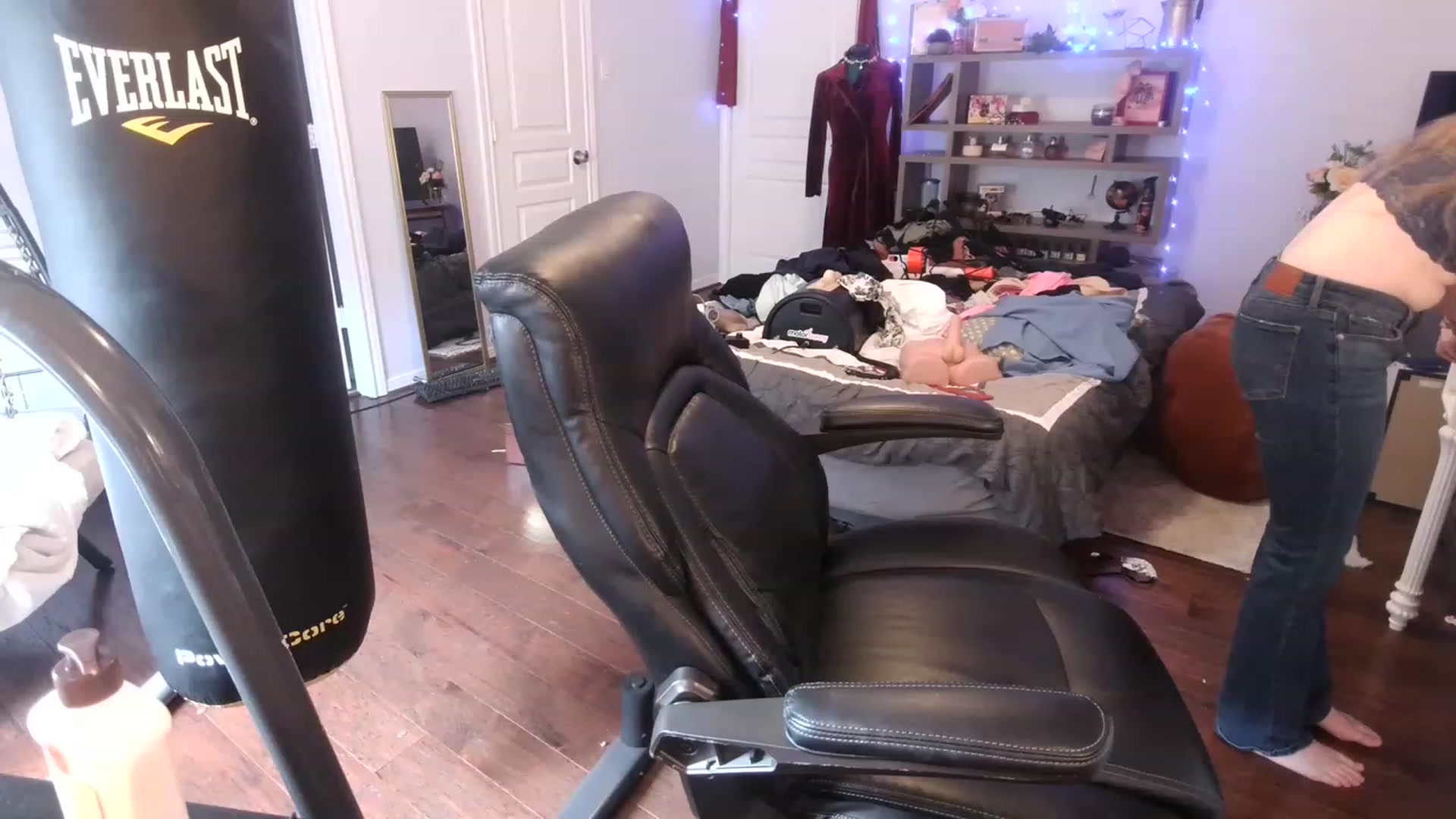 Gallery image thumbnail from Bunnydathug's myfreecams stream on, 03/02/2023, 17:28 image 1 of 20