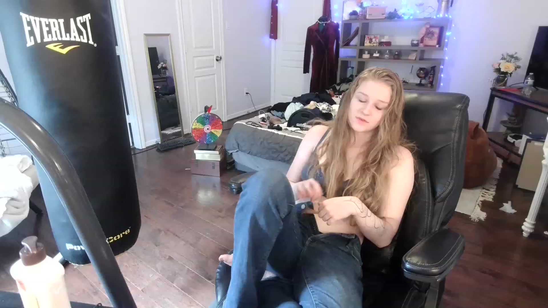 Gallery image thumbnail from Bunnydathug's myfreecams stream on, 03/02/2023, 17:28 image 11 of 20