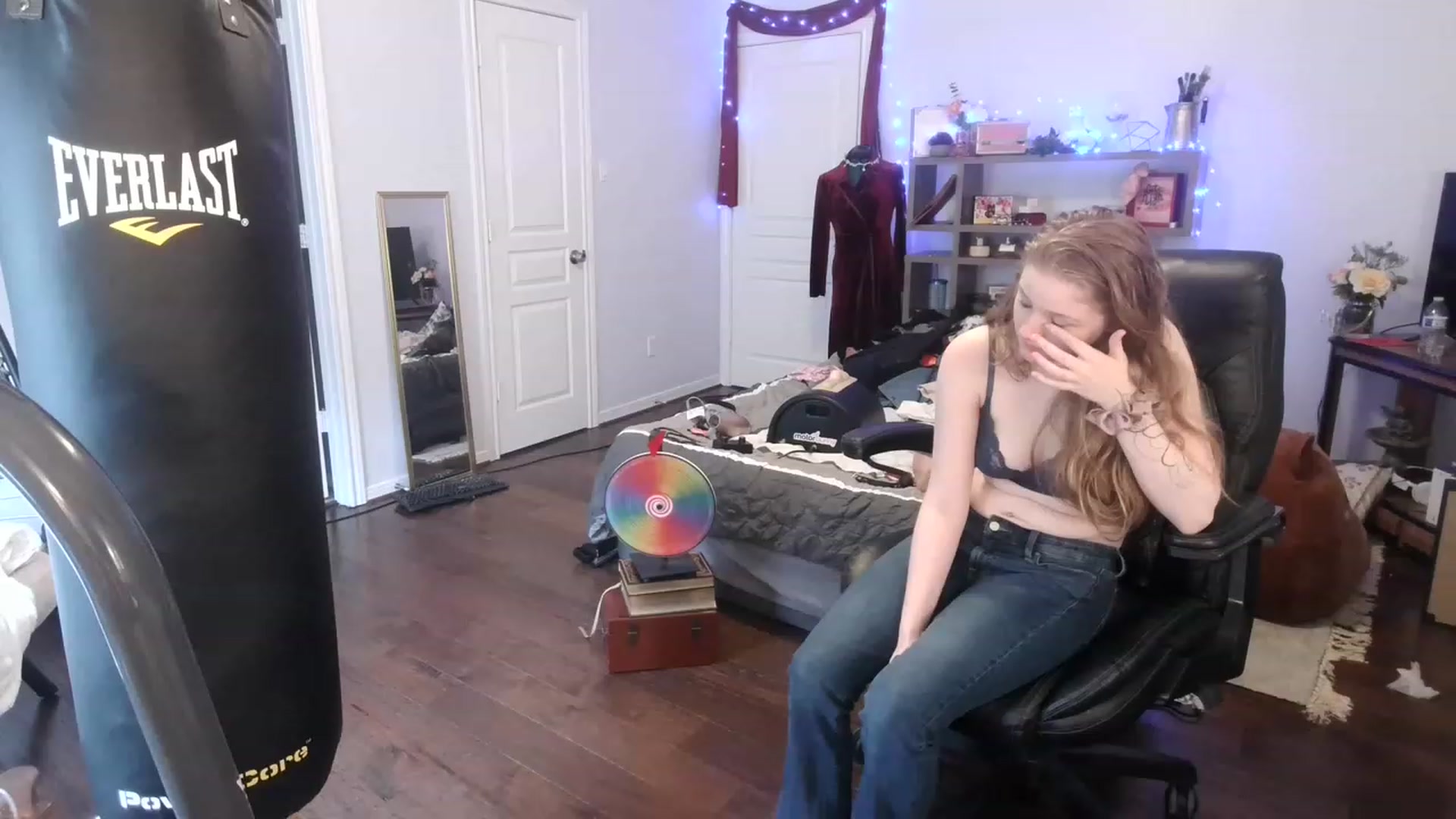 Gallery image thumbnail from Bunnydathug's myfreecams stream on, 03/02/2023, 18:42 image 11 of 20