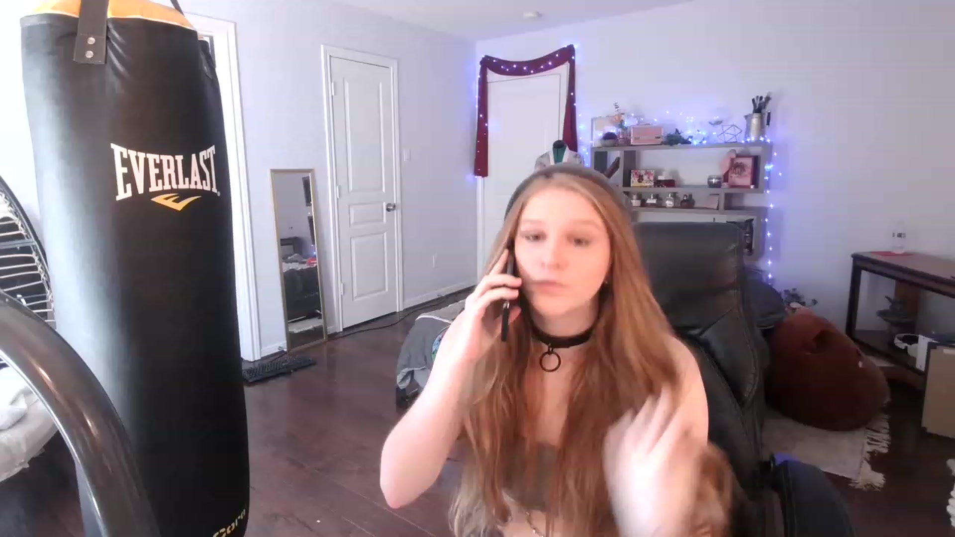 Gallery image thumbnail from Bunnydathug's myfreecams stream on, 03/04/2023, 17:09 image 11 of 20