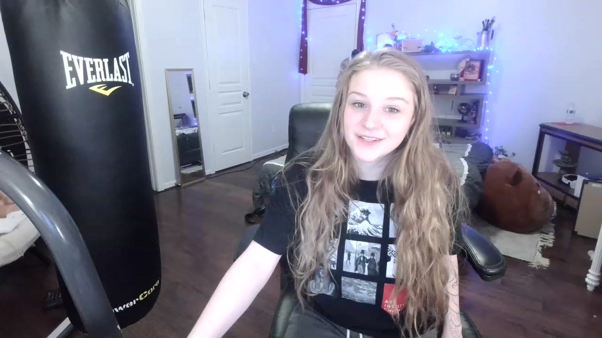 Gallery image thumbnail from Bunnydathug's myfreecams stream on, 03/06/2023, 03:34 image 16 of 20