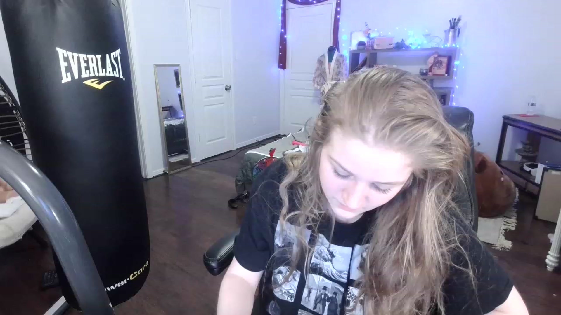 Gallery image thumbnail from Bunnydathug's myfreecams stream on, 03/06/2023, 03:34 image 2 of 20