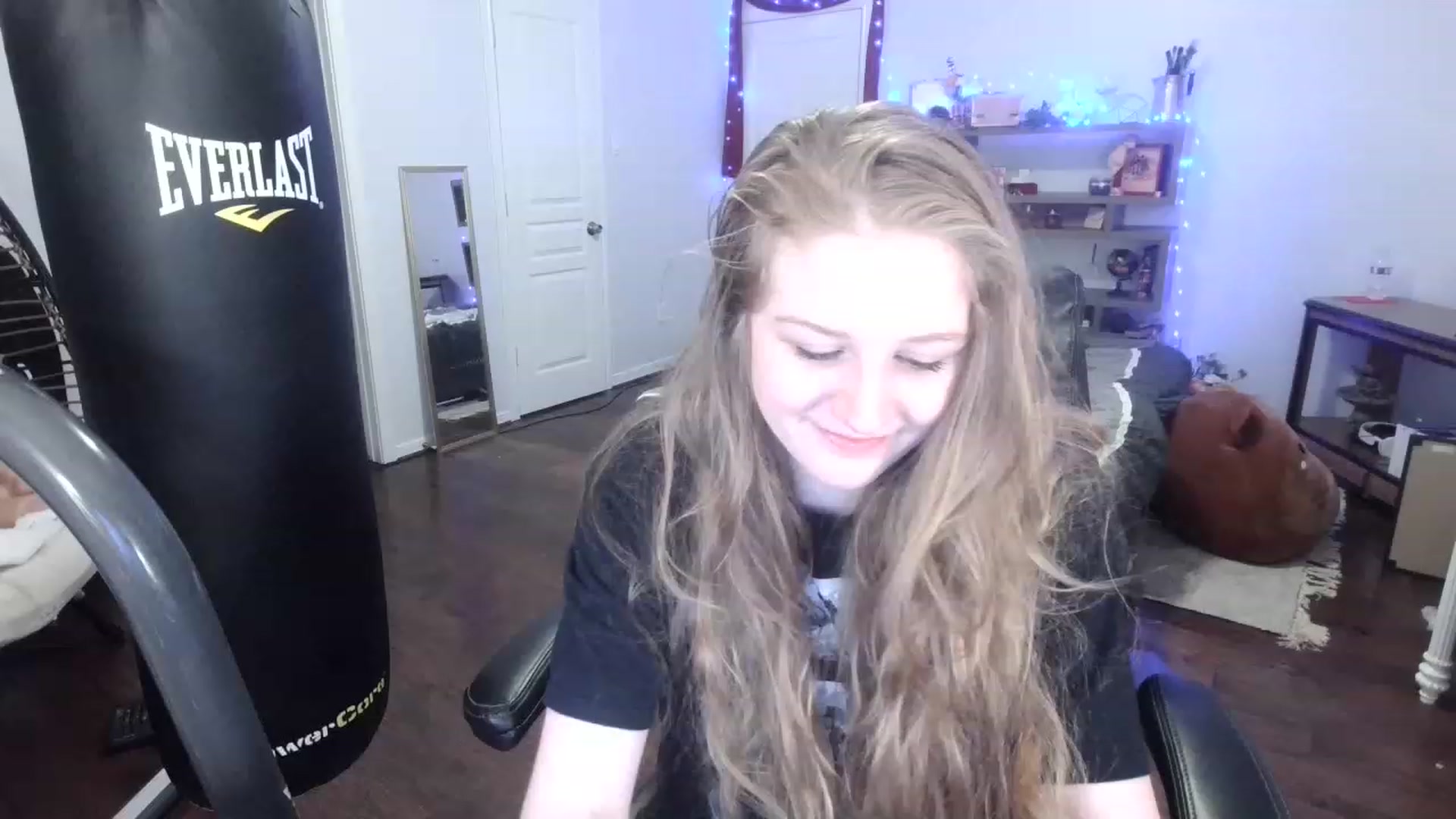 Gallery image thumbnail from Bunnydathug's myfreecams stream on, 03/06/2023, 03:34 image 9 of 20