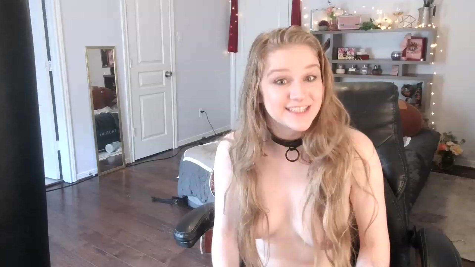 Gallery image thumbnail from Bunnydathug's myfreecams stream on, 03/10/2023, 18:35 image 20 of 20