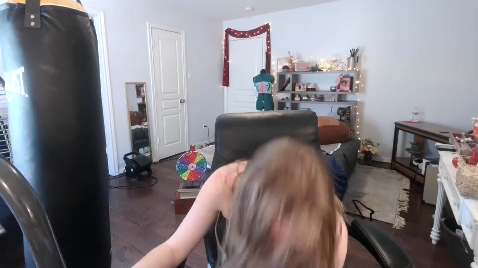 Gallery image thumbnail from Bunnydathug's myfreecams stream on, 03/15/2023, 19:52 image 2 of 20