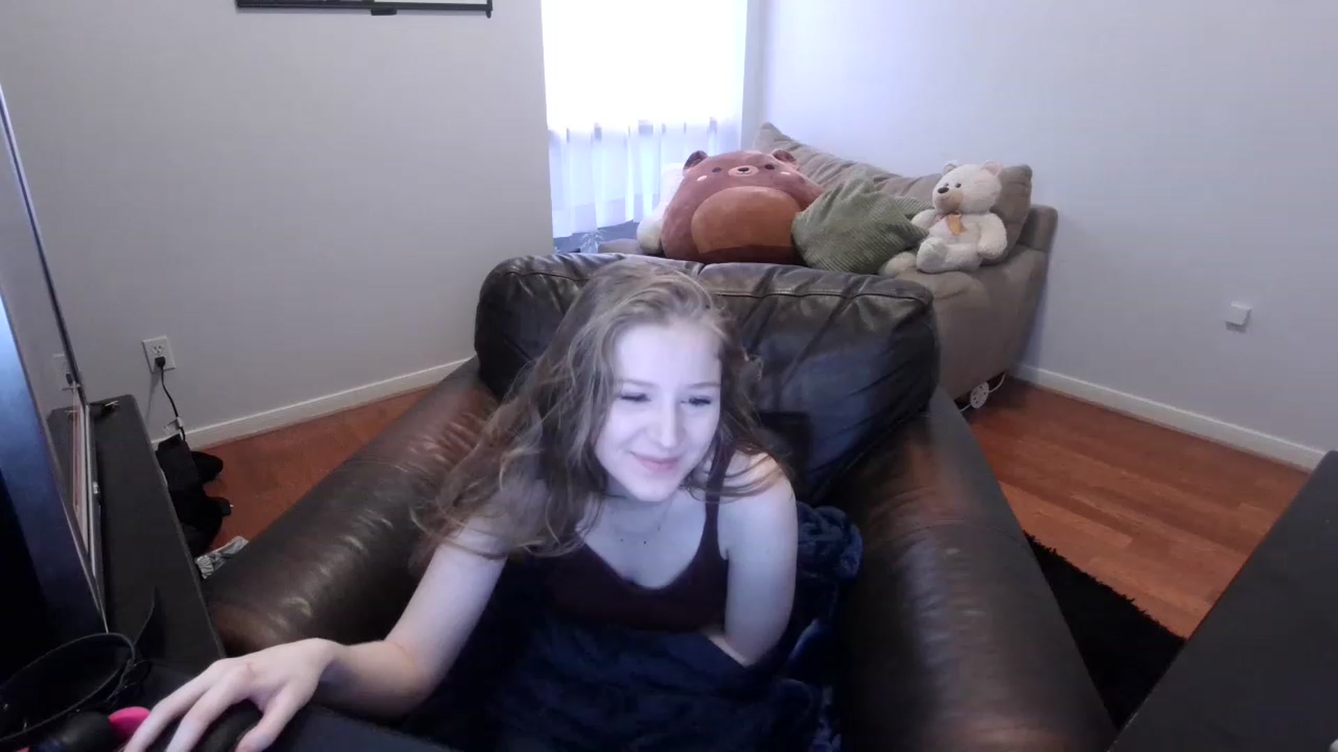 Gallery image thumbnail from Bunnydathug's myfreecams stream on, 03/16/2023, 18:55 image 6 of 20