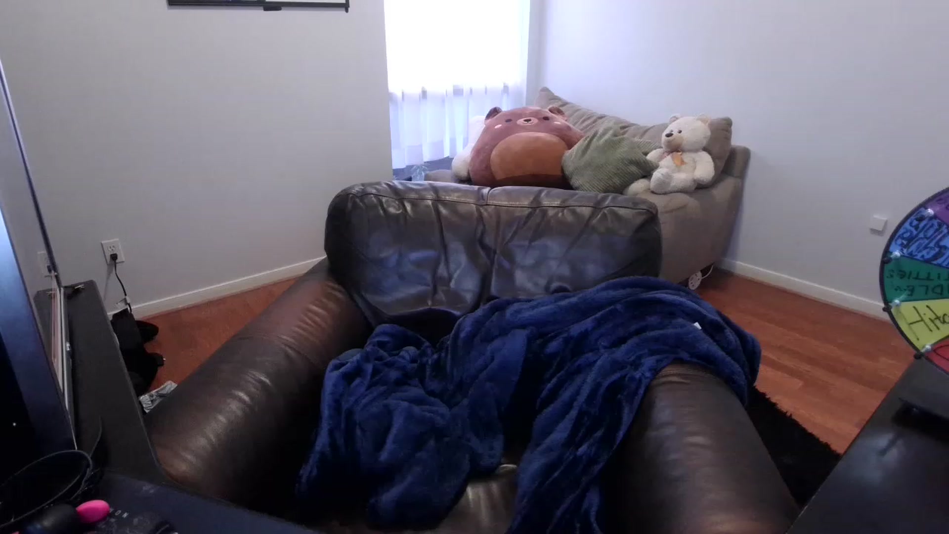Gallery image thumbnail from Bunnydathug's myfreecams stream on, 03/16/2023, 18:55 image 10 of 20