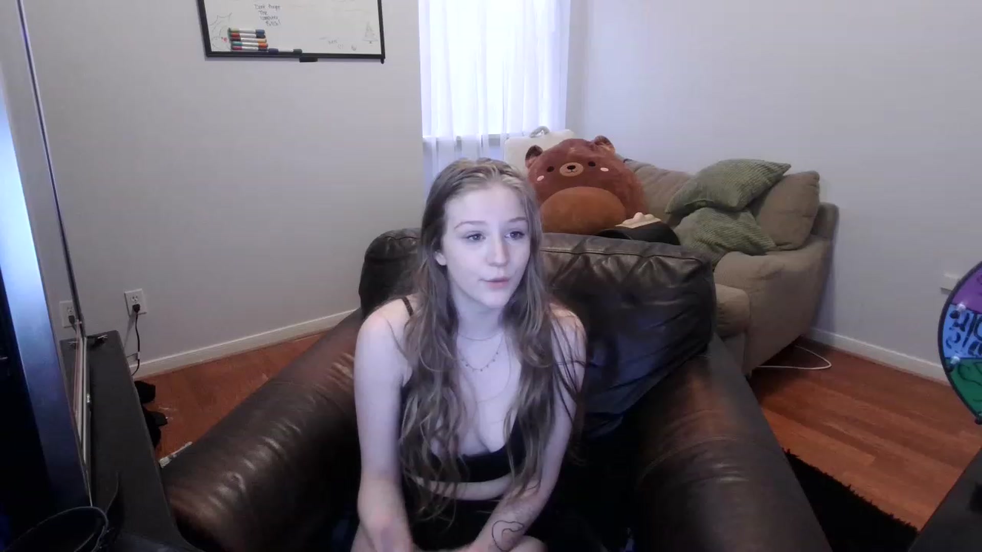 Gallery image thumbnail from Bunnydathug's myfreecams stream on, 03/16/2023, 20:48 image 16 of 20