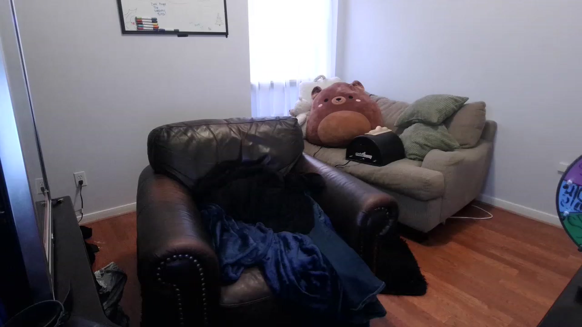 Gallery image thumbnail from Bunnydathug's myfreecams stream on, 03/16/2023, 20:48 image 3 of 20