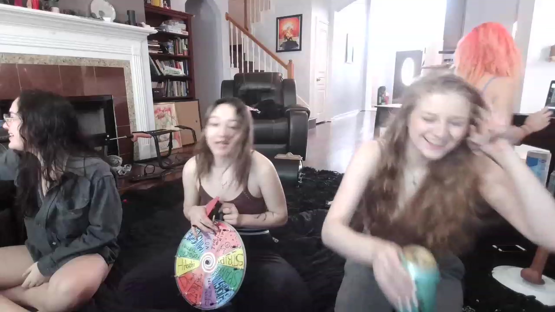 Gallery image thumbnail from Bunnydathug's myfreecams stream on, 03/21/2023, 16:11 image 18 of 20