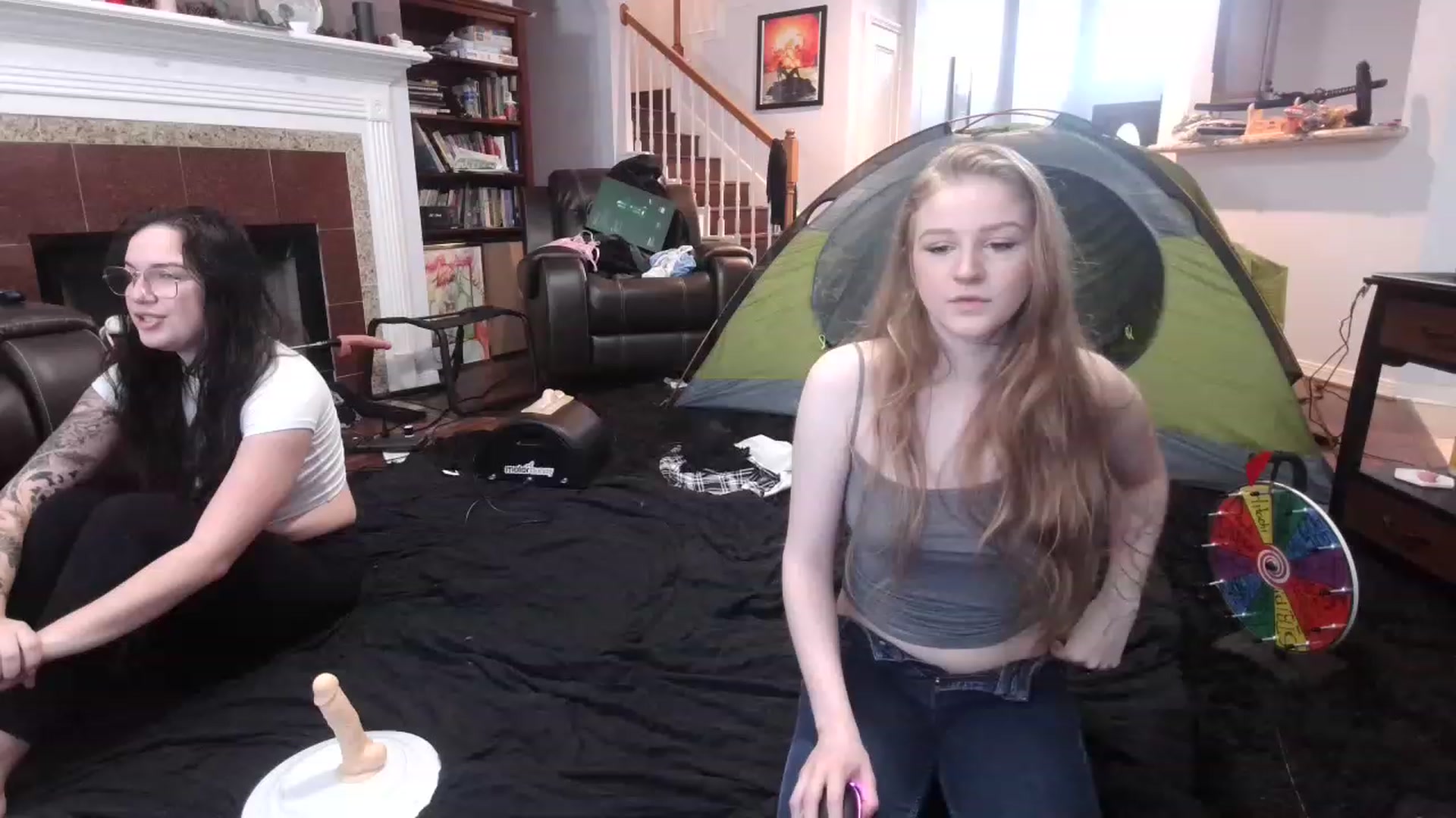 Gallery image thumbnail from Bunnydathug's myfreecams stream on, 03/24/2023, 19:37 image 3 of 20