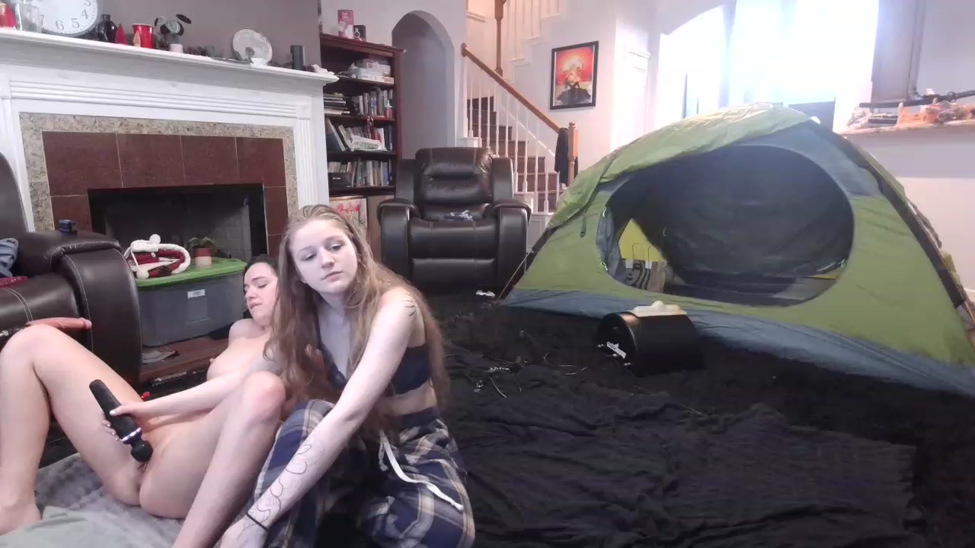 Gallery image thumbnail from Bunnydathug's myfreecams stream on, 03/26/2023, 21:38 image 14 of 20