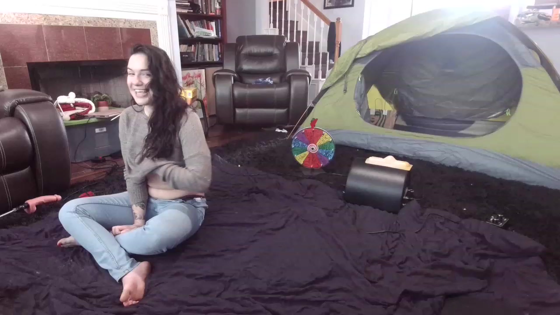 Gallery image thumbnail from Bunnydathug's myfreecams stream on, 03/27/2023, 19:14 image 10 of 20