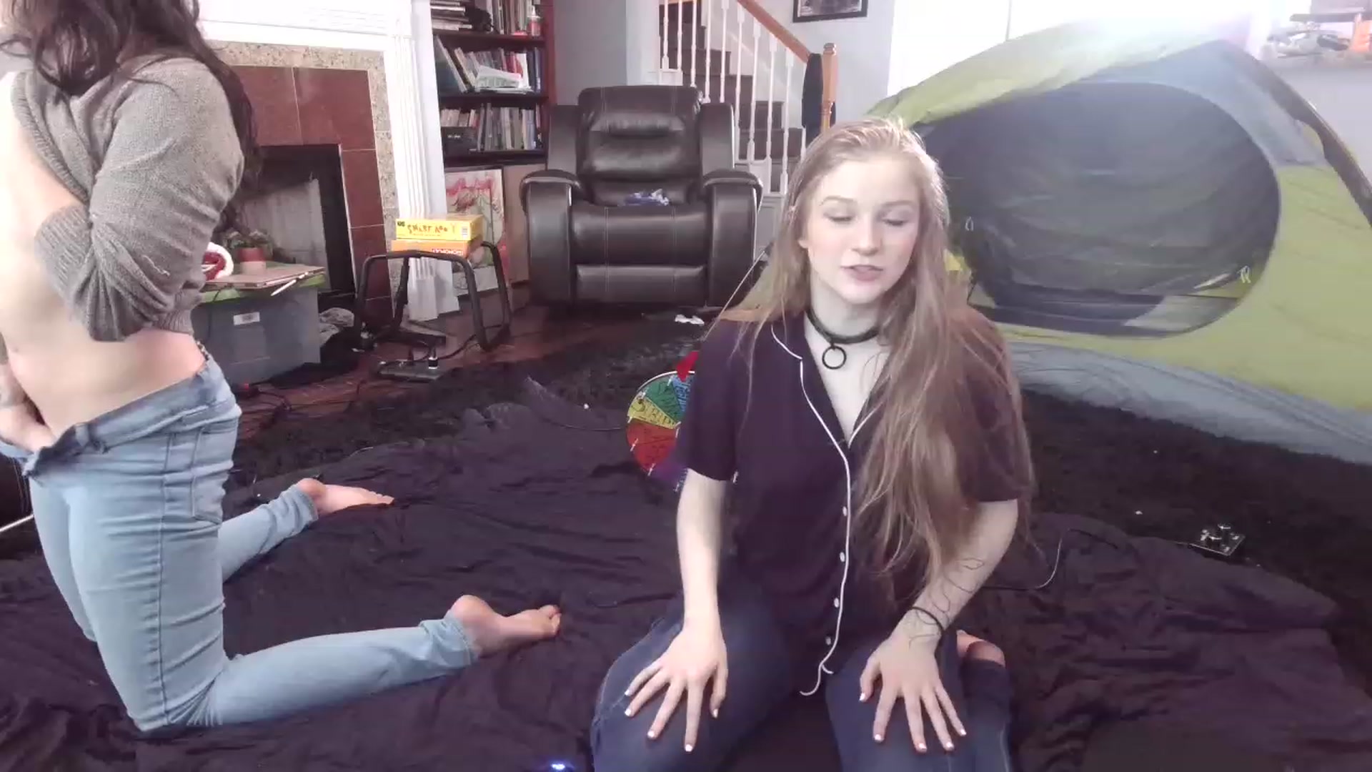 Gallery image thumbnail from Bunnydathug's myfreecams stream on, 03/27/2023, 19:14 image 14 of 20