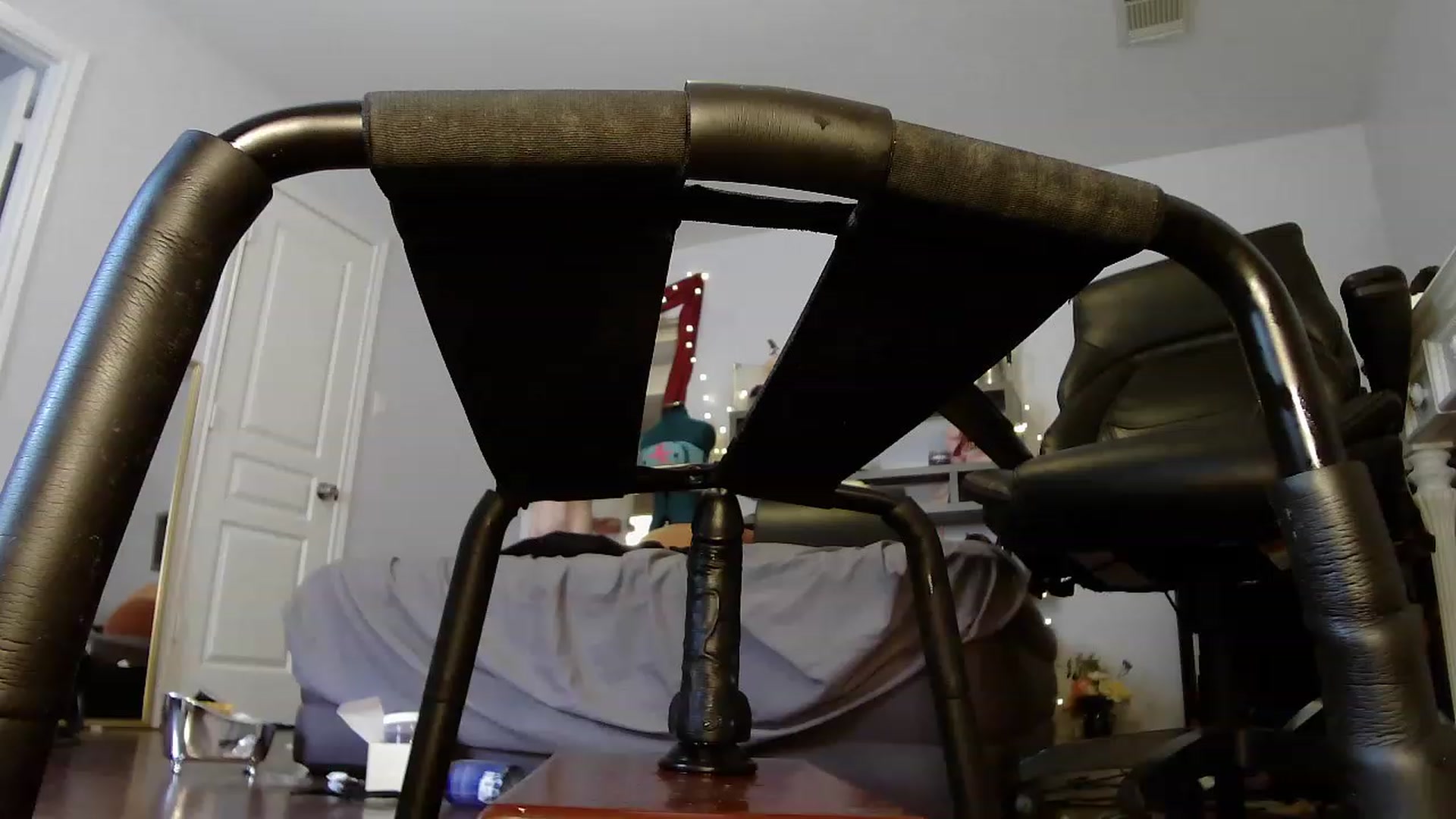 Gallery image thumbnail from Bunnydathug's myfreecams stream on, 04/01/2023, 20:42 image 4 of 20