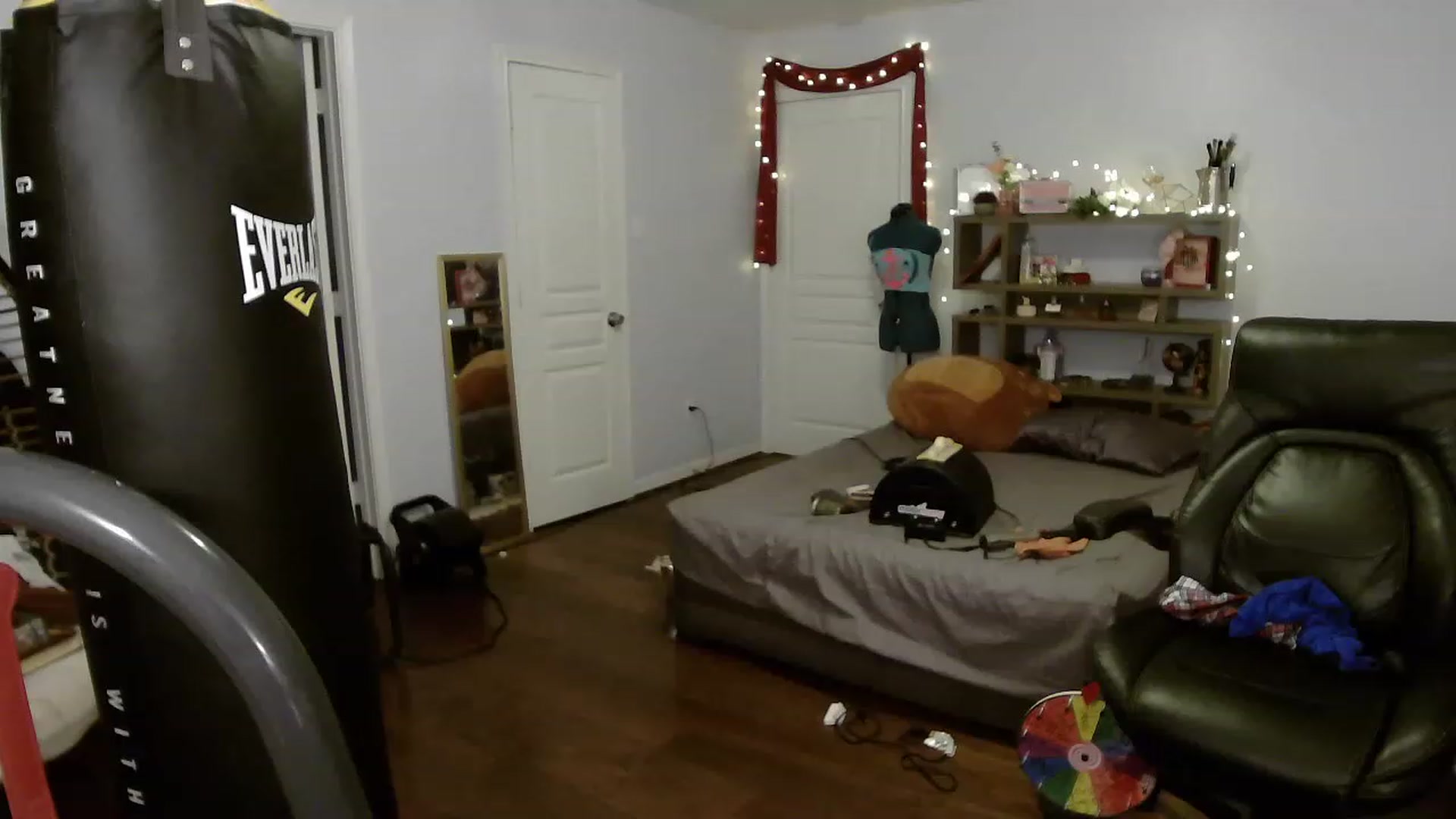 Gallery image thumbnail from Bunnydathug's myfreecams stream on, 04/03/2023, 02:36 image 10 of 20