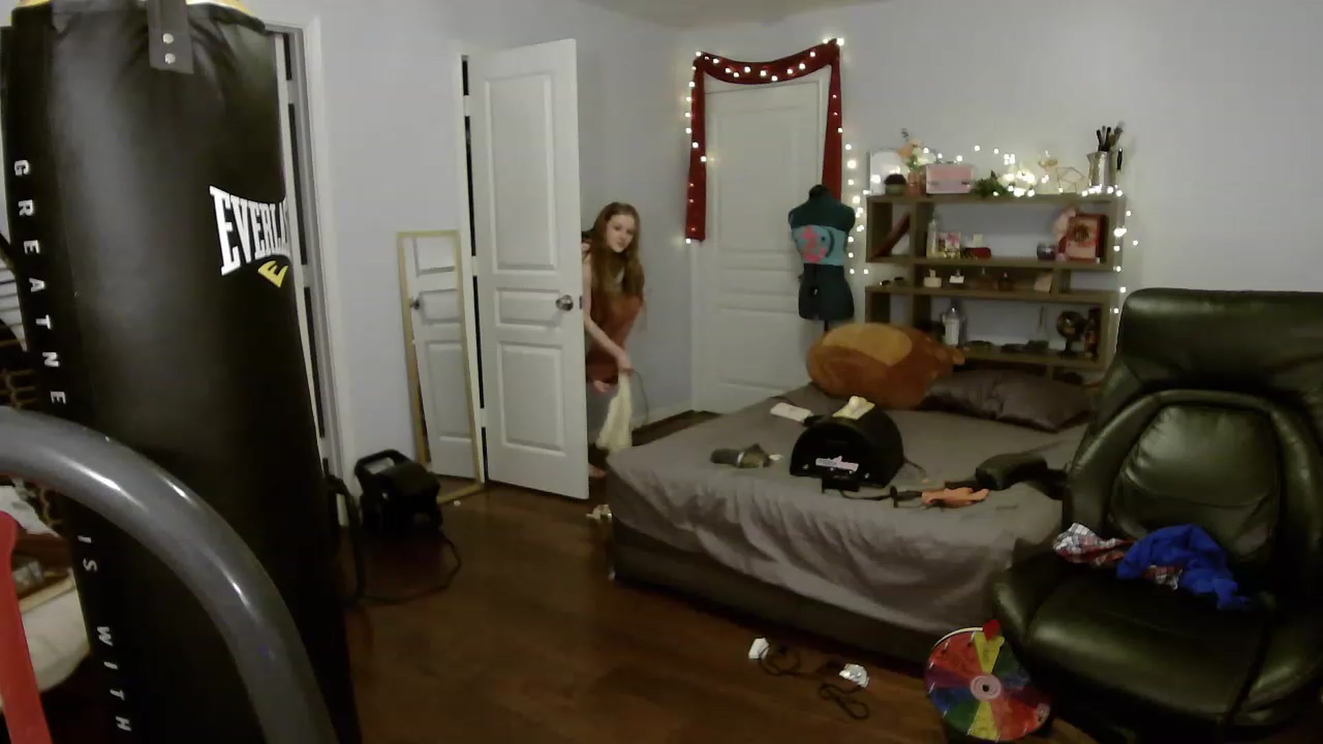 Gallery image thumbnail from Bunnydathug's myfreecams stream on, 04/03/2023, 02:36 image 7 of 20