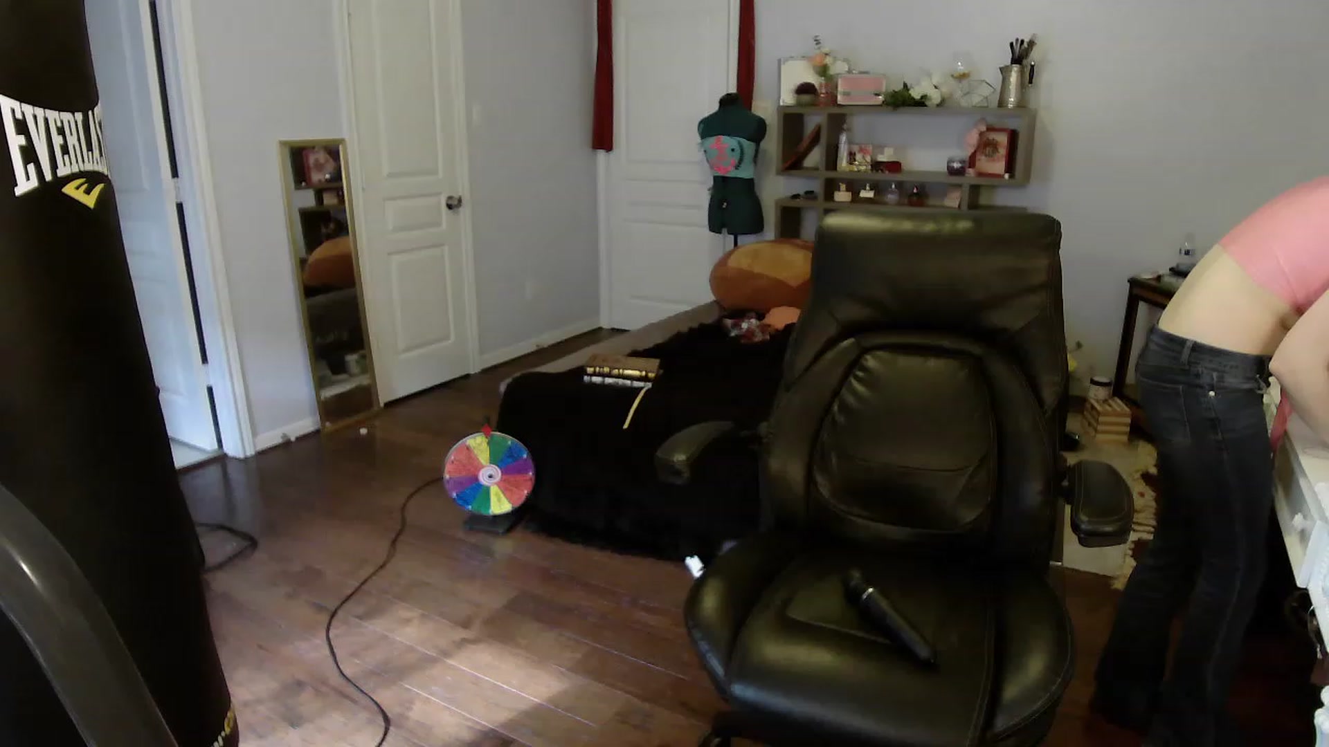 Gallery image thumbnail from Bunnydathug's myfreecams stream on, 04/05/2023, 15:26 image 6 of 20
