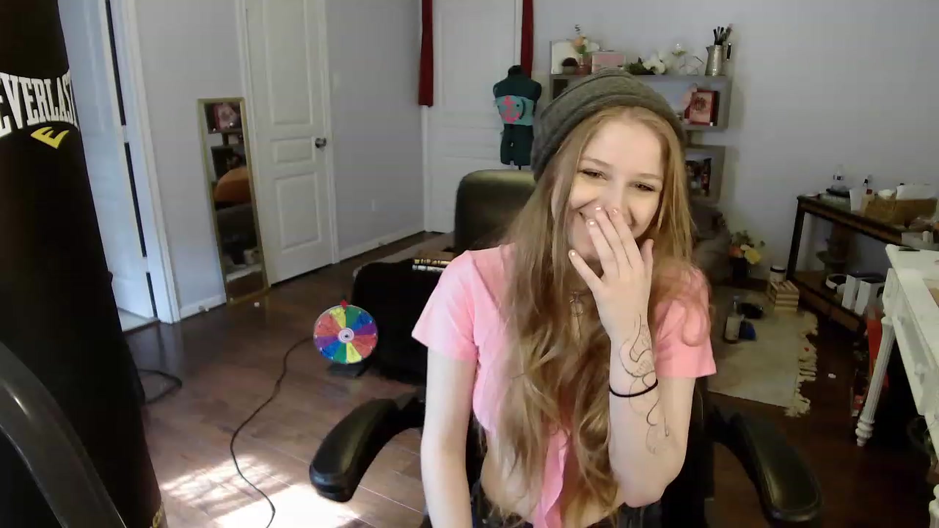 Gallery image thumbnail from Bunnydathug's myfreecams stream on, 04/05/2023, 15:26 image 14 of 20
