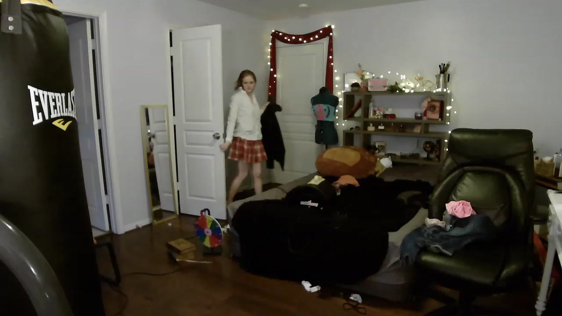 Gallery image thumbnail from Bunnydathug's myfreecams stream on, 04/05/2023, 19:15 image 17 of 20