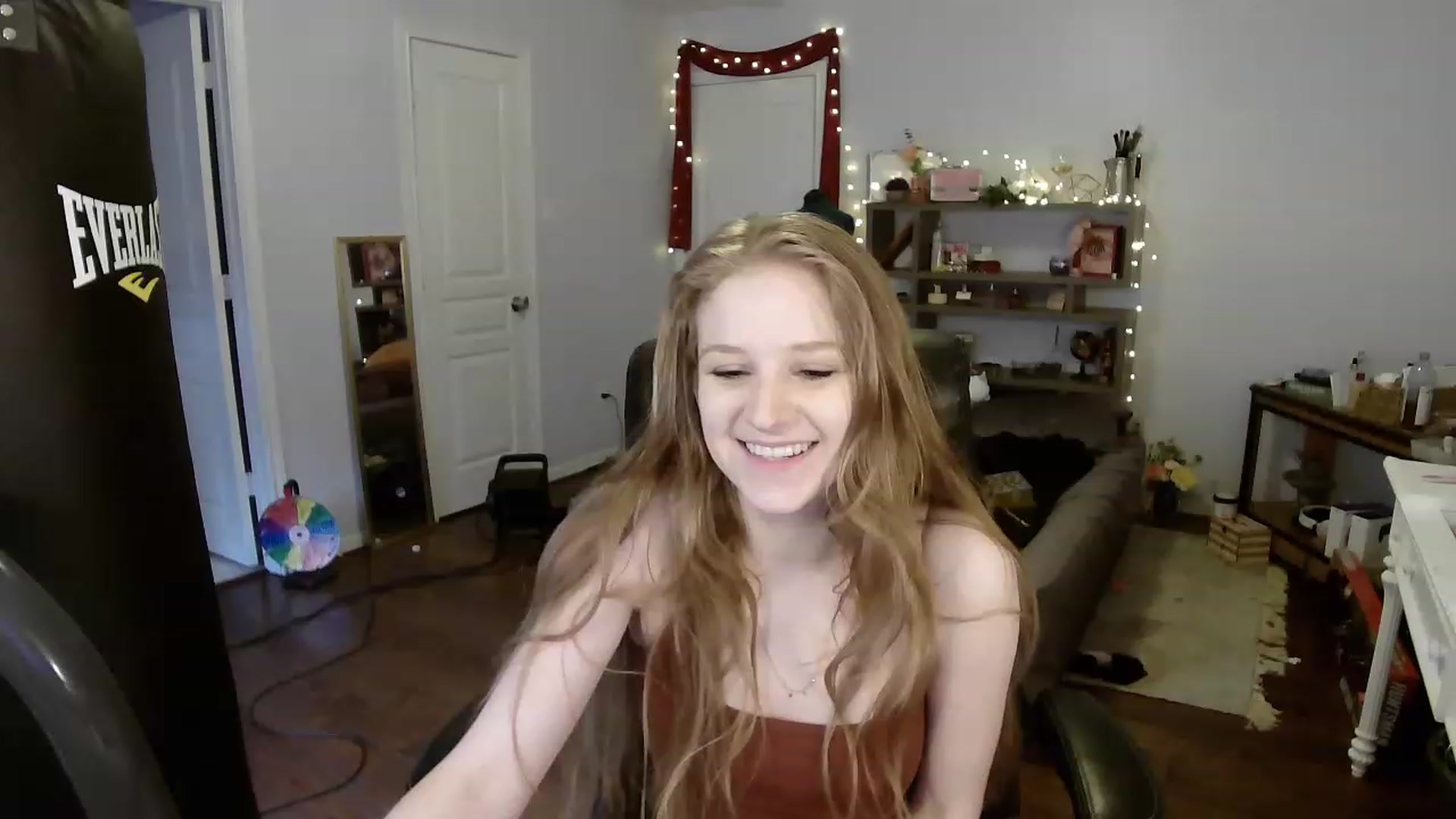 Gallery image thumbnail from Bunnydathug's myfreecams stream on, 04/06/2023, 16:06 image 3 of 20