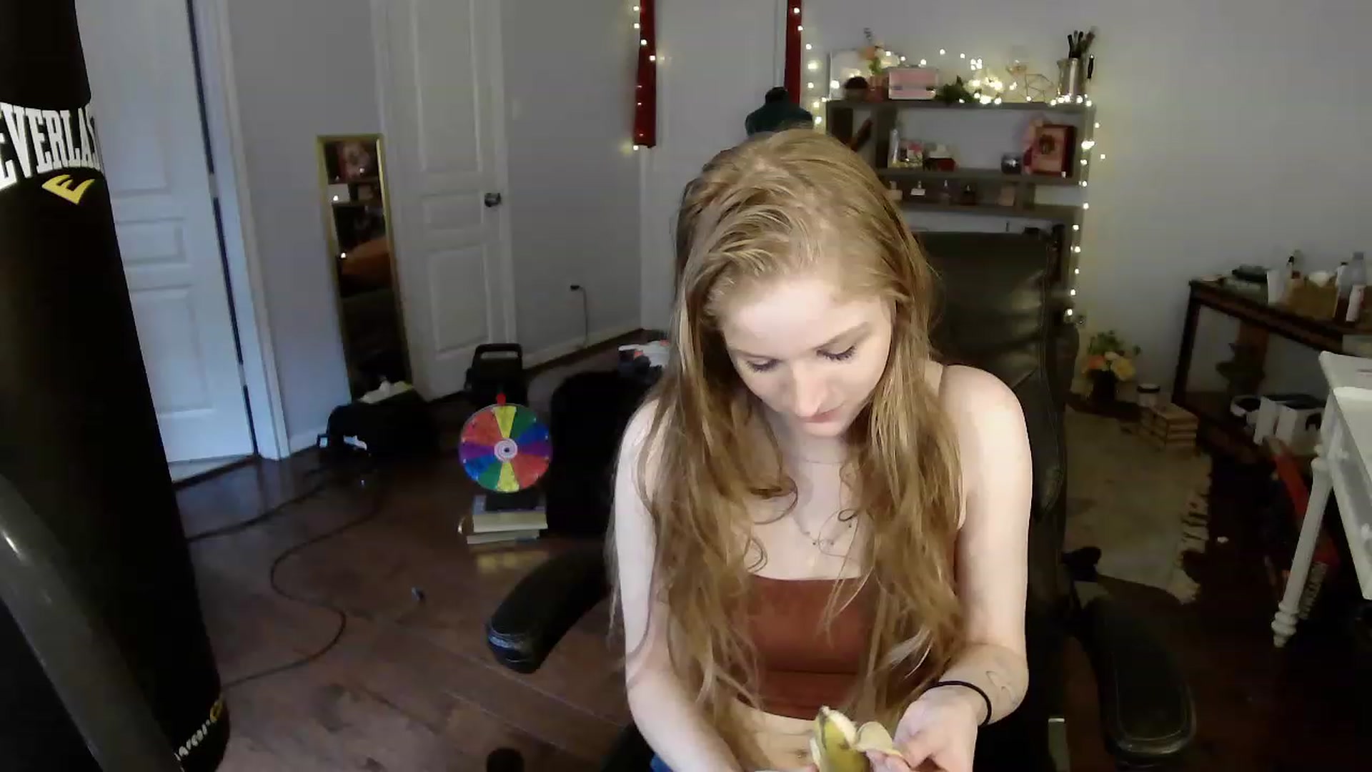 Gallery image thumbnail from Bunnydathug's myfreecams stream on, 04/06/2023, 17:39 image 16 of 20