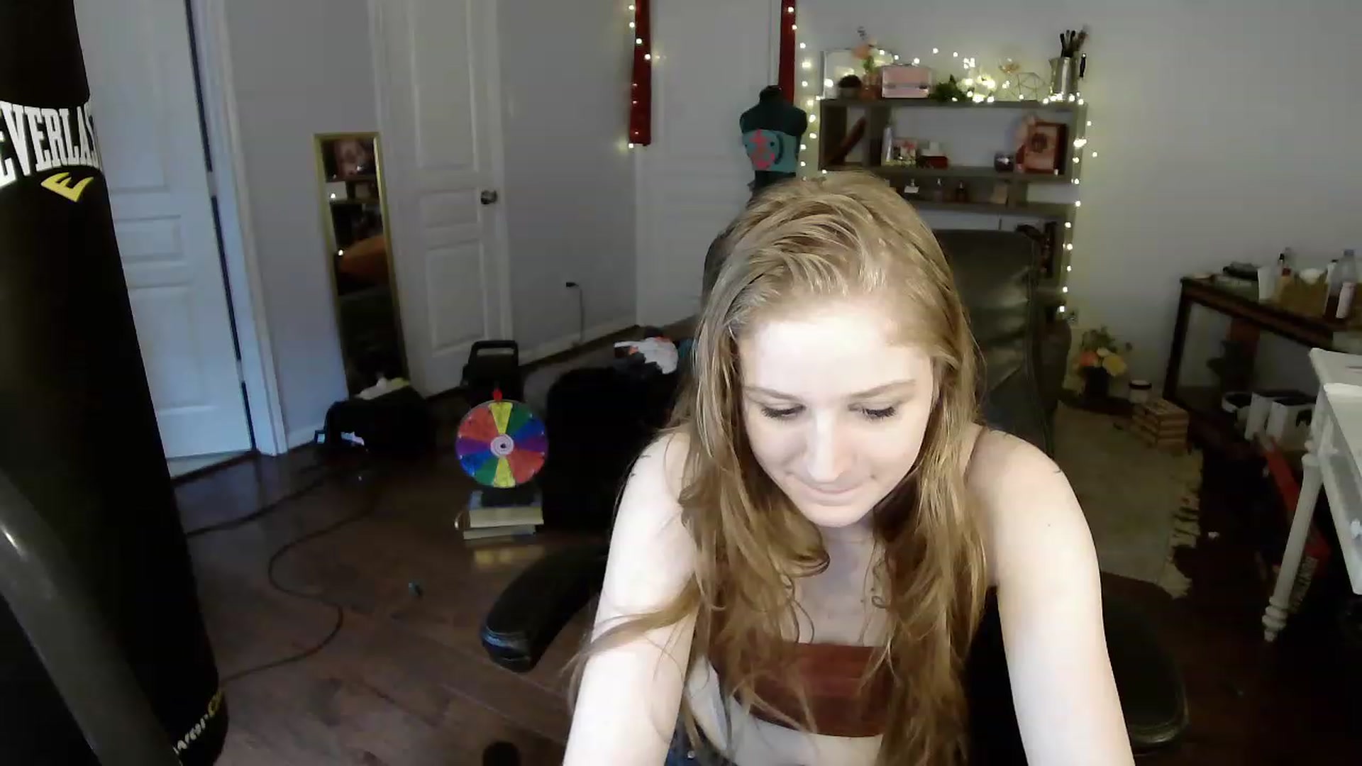 Gallery image thumbnail from Bunnydathug's myfreecams stream on, 04/06/2023, 17:39 image 15 of 20