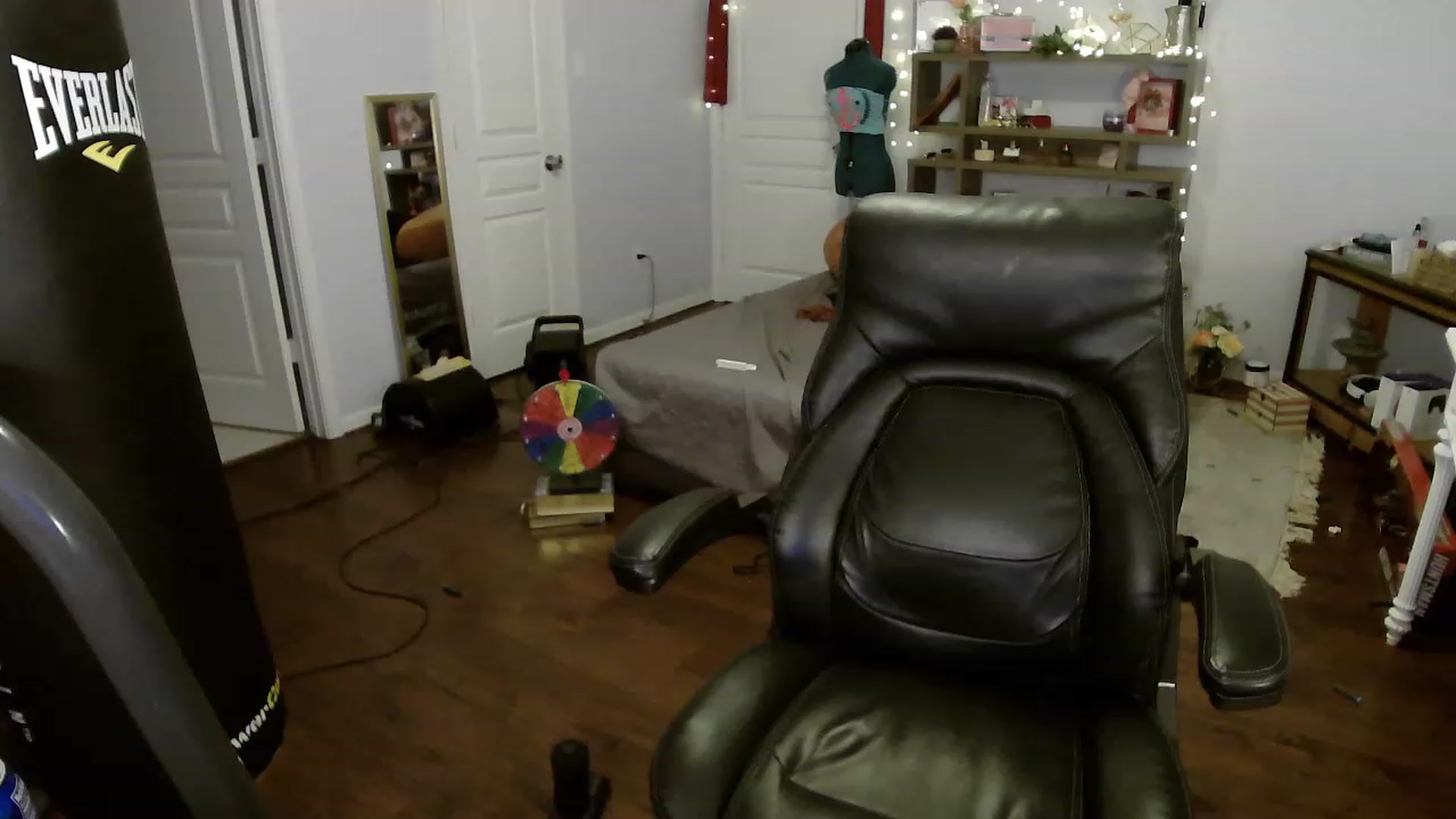 Gallery image thumbnail from Bunnydathug's myfreecams stream on, 04/07/2023, 24:56 image 13 of 20