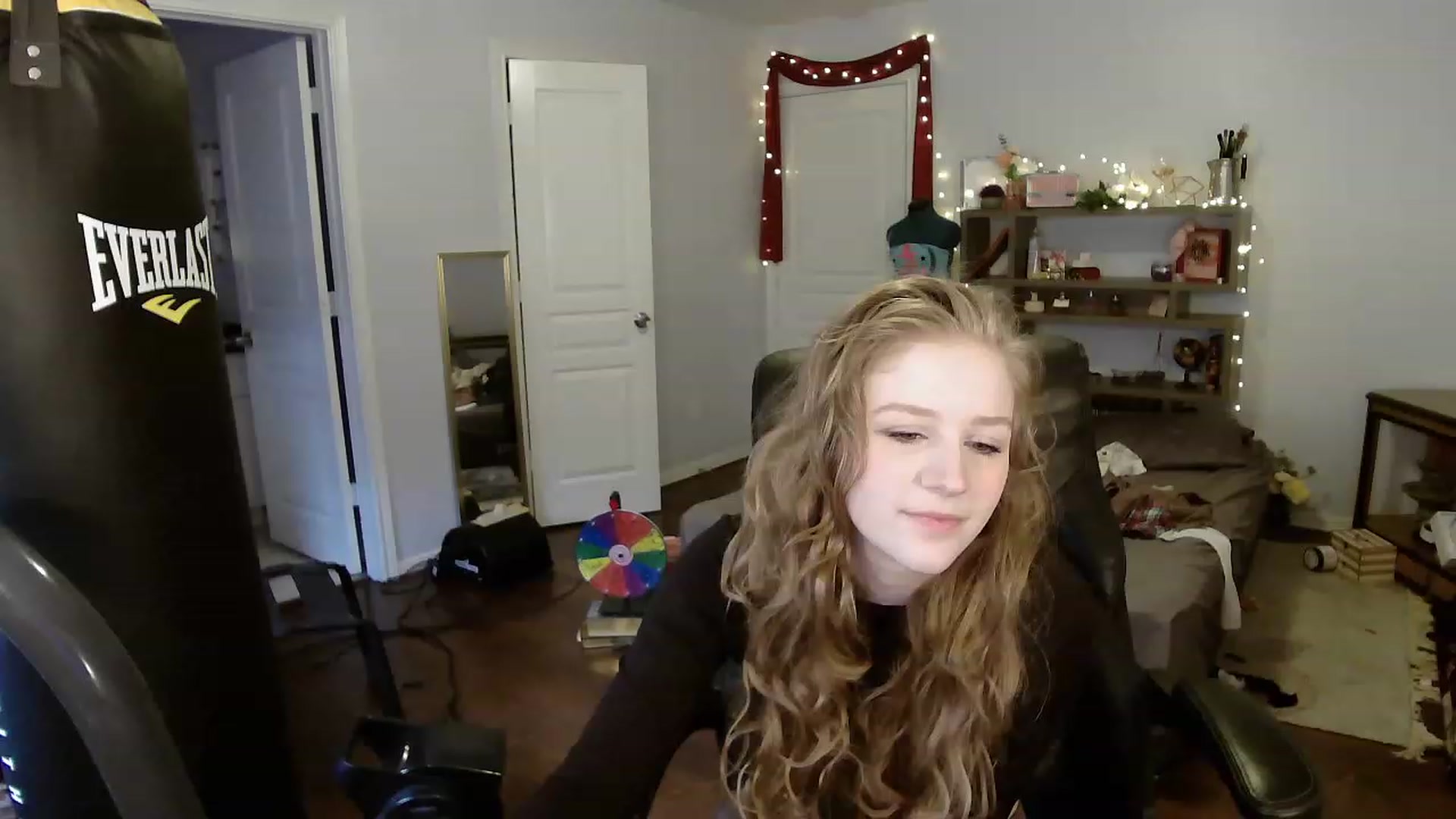 Gallery image thumbnail from Bunnydathug's myfreecams stream on, 04/08/2023, 15:51 image 4 of 20