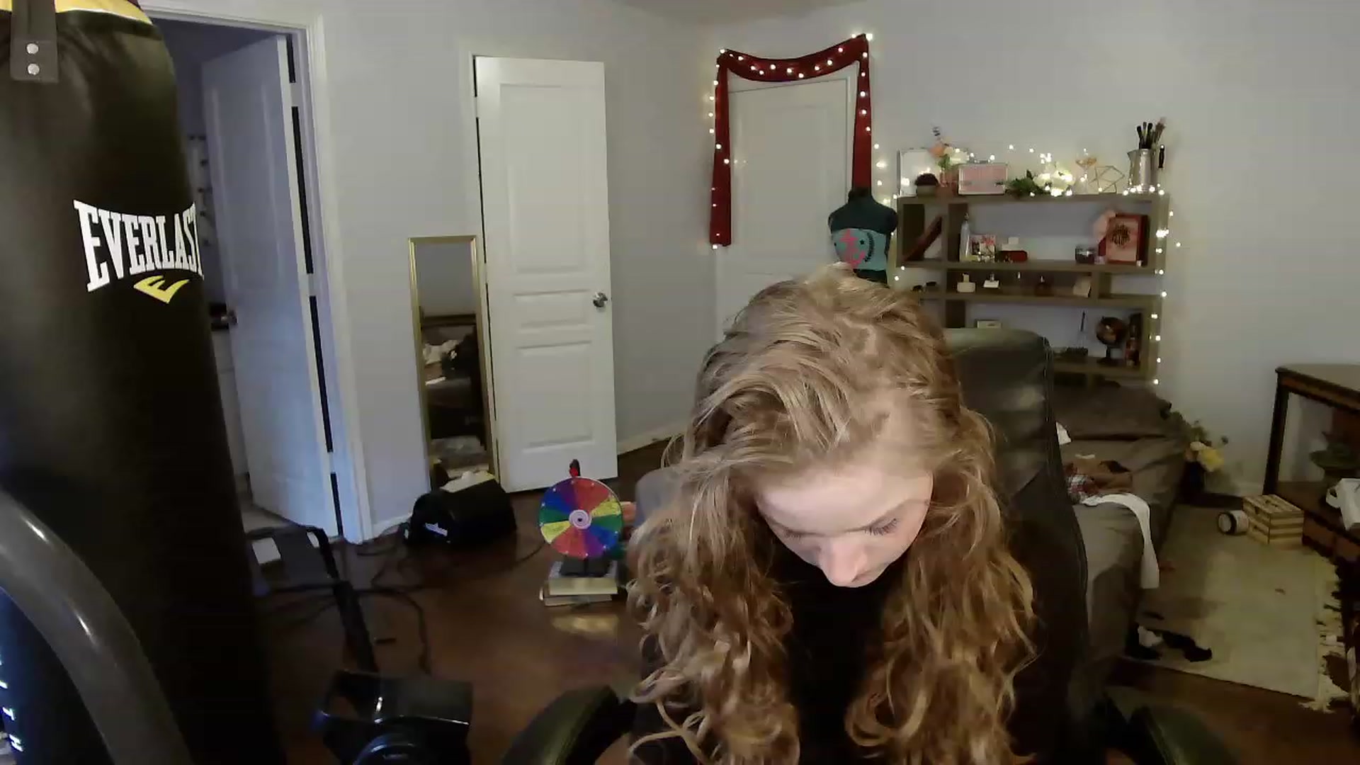 Gallery image thumbnail from Bunnydathug's myfreecams stream on, 04/08/2023, 15:51 image 1 of 20