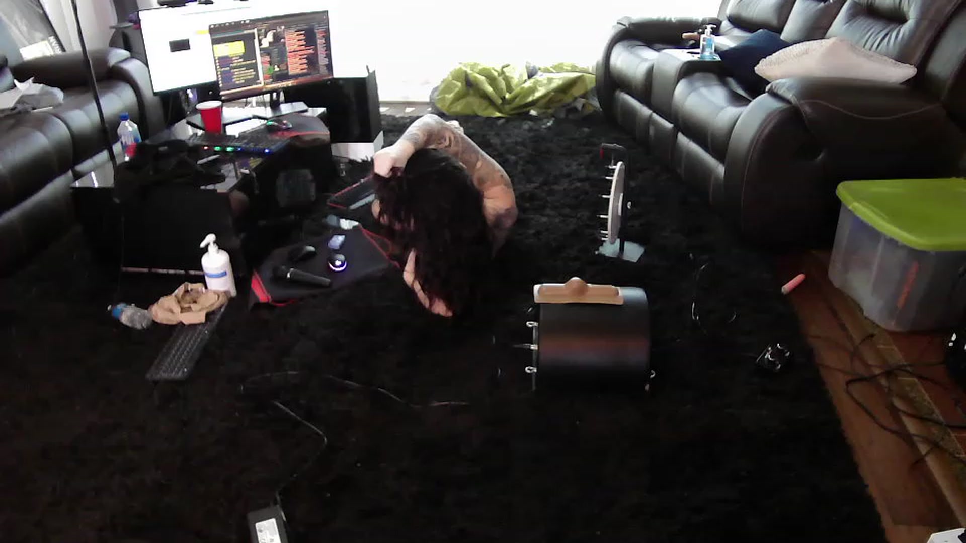 Gallery image thumbnail from Bunnydathug's myfreecams stream on, 04/12/2023, 19:13 image 15 of 20