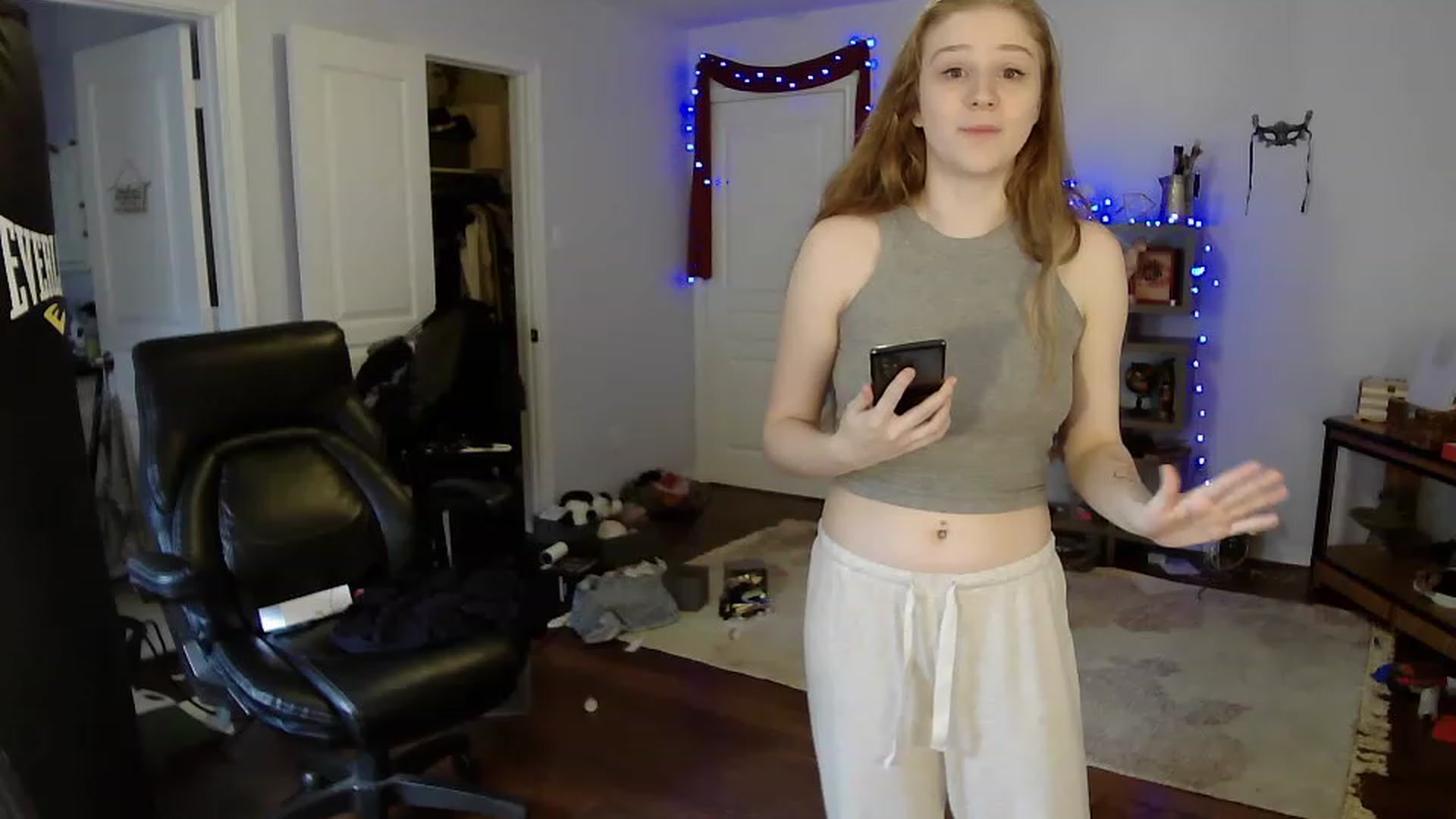 Gallery image thumbnail from Bunnydathug's myfreecams stream on, 04/15/2023, 18:01 image 20 of 20