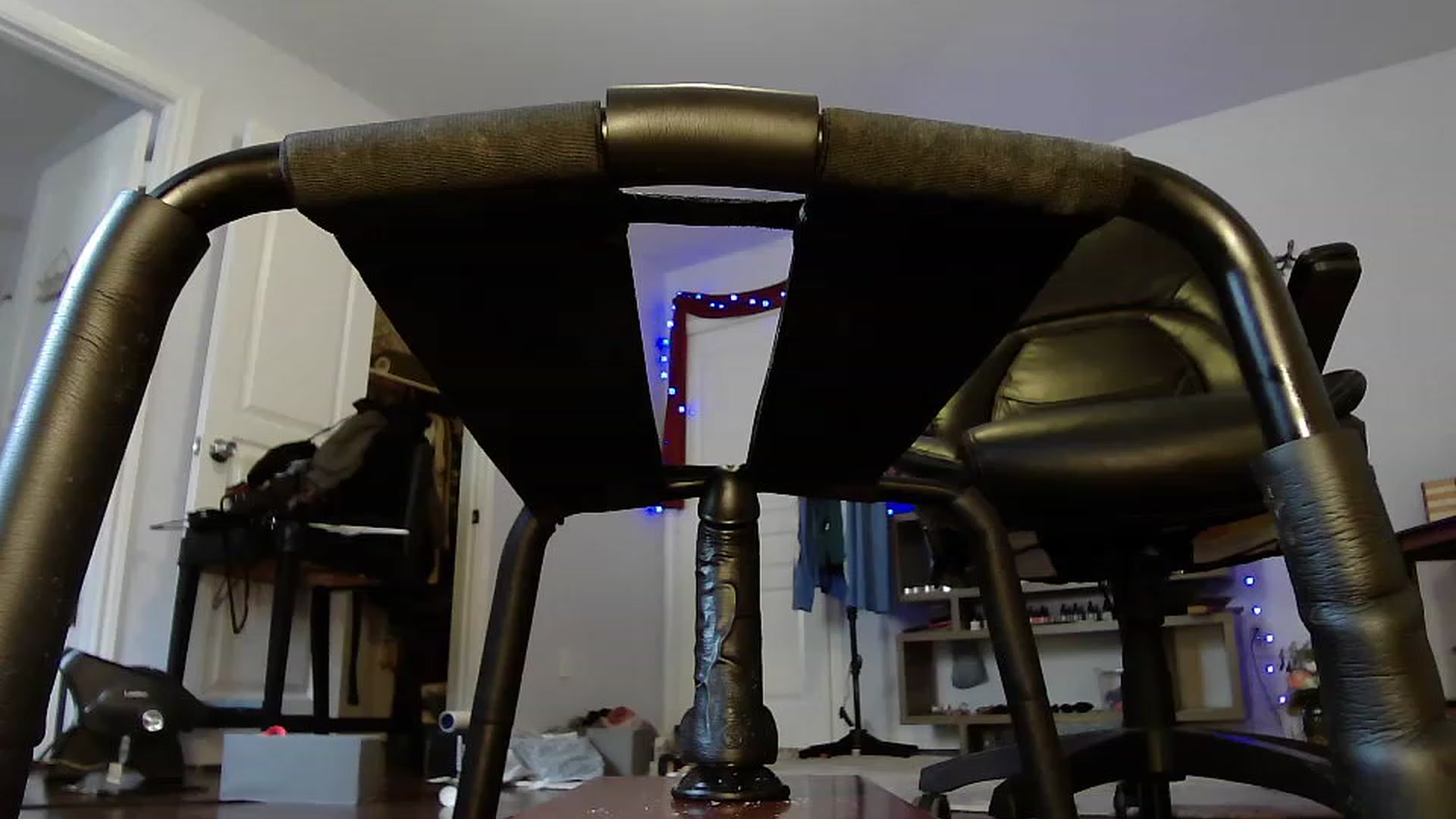 Gallery image thumbnail from Bunnydathug's myfreecams stream on, 04/15/2023, 19:43 image 14 of 20