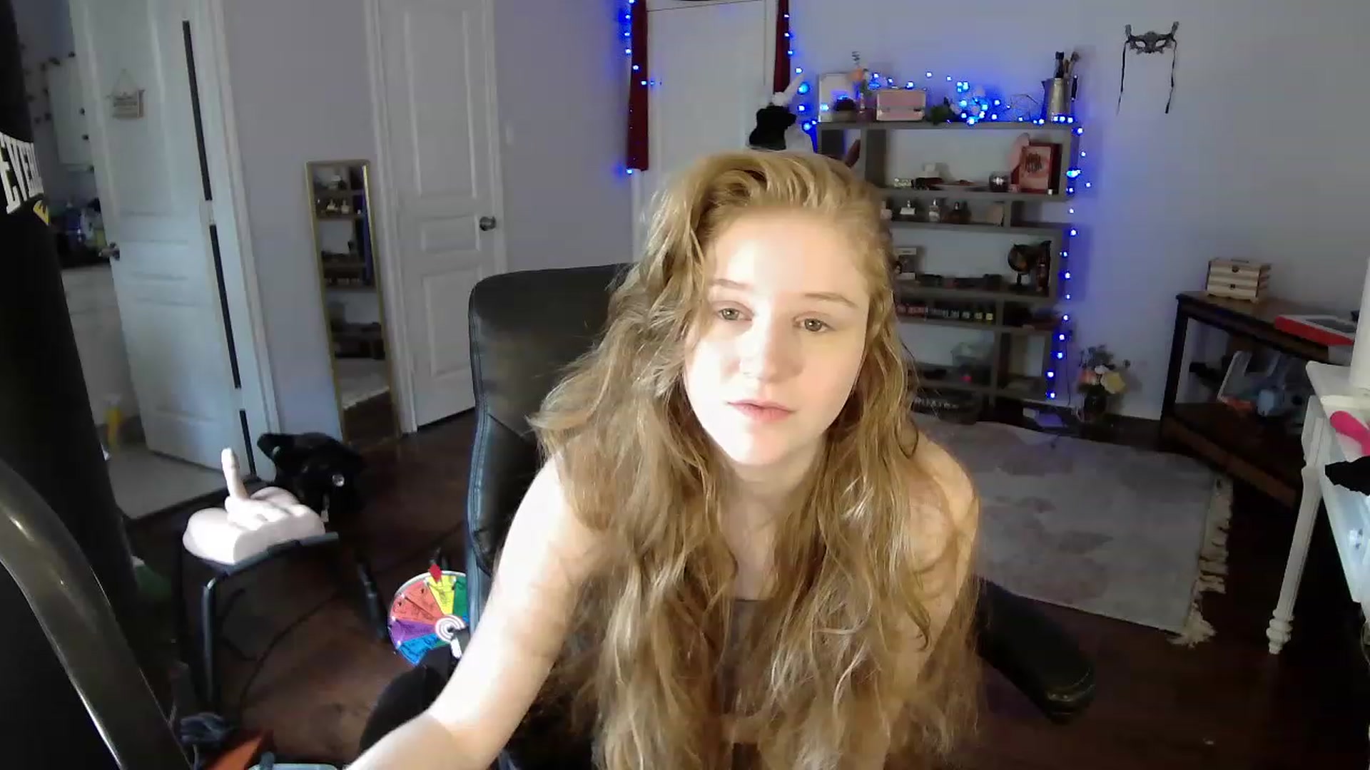 Gallery image thumbnail from Bunnydathug's myfreecams stream on, 04/17/2023, 16:43 image 18 of 20