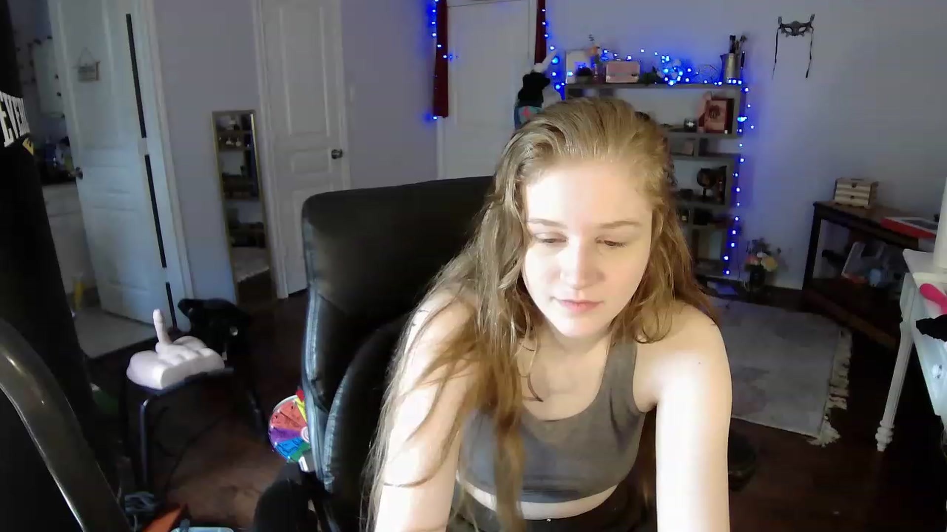 Gallery image thumbnail from Bunnydathug's myfreecams stream on, 04/17/2023, 16:43 image 10 of 20
