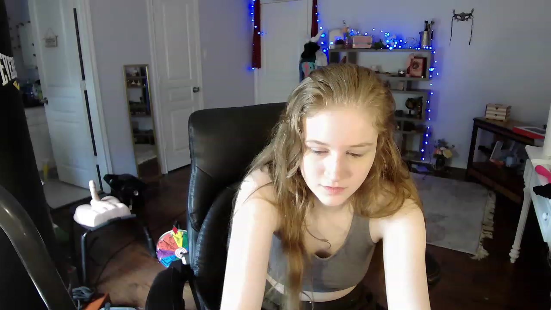 Gallery image thumbnail from Bunnydathug's myfreecams stream on, 04/17/2023, 16:43 image 15 of 20