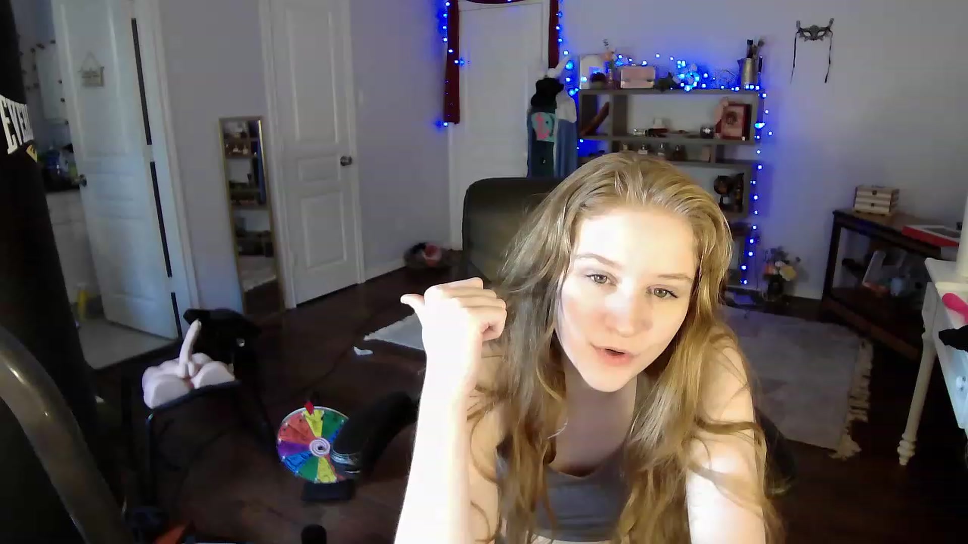 Gallery image thumbnail from Bunnydathug's myfreecams stream on, 04/17/2023, 17:28 image 18 of 20