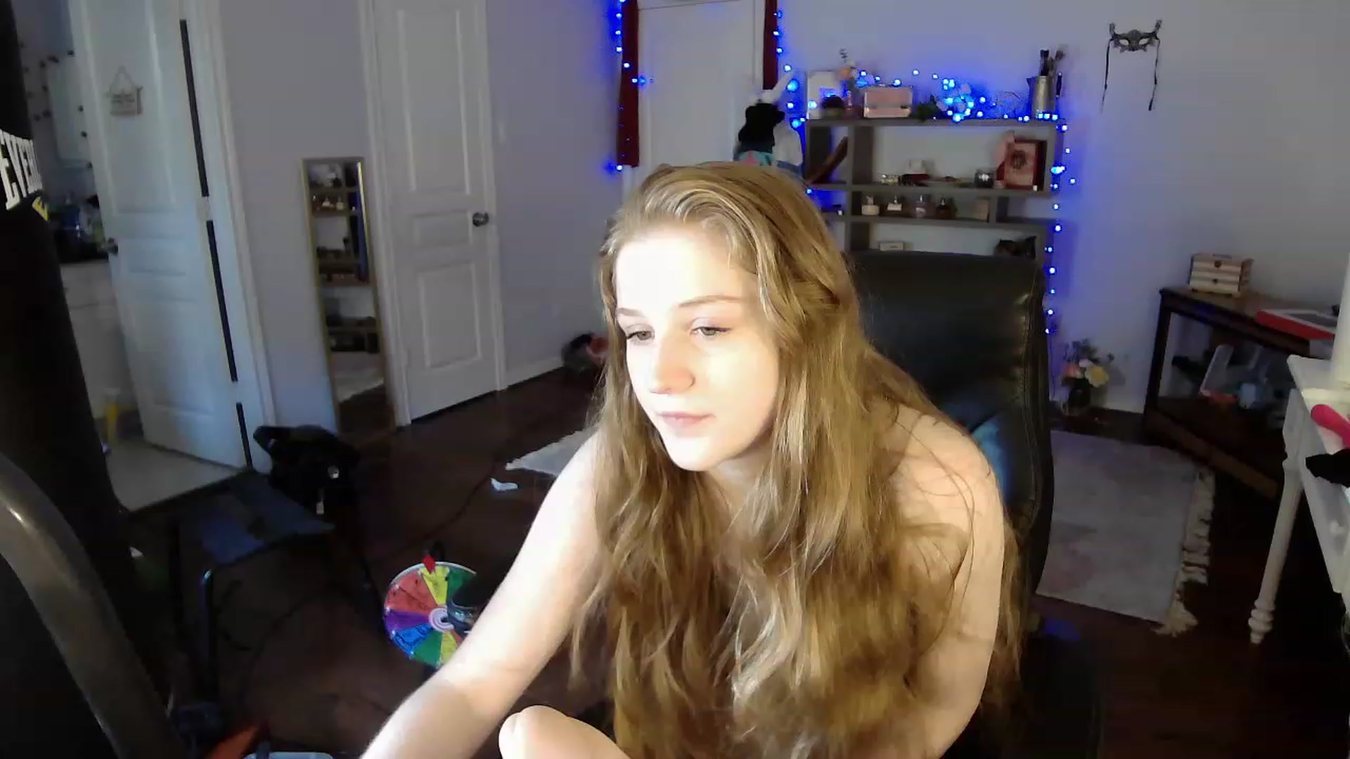 Gallery image thumbnail from Bunnydathug's myfreecams stream on, 04/17/2023, 17:28 image 7 of 20