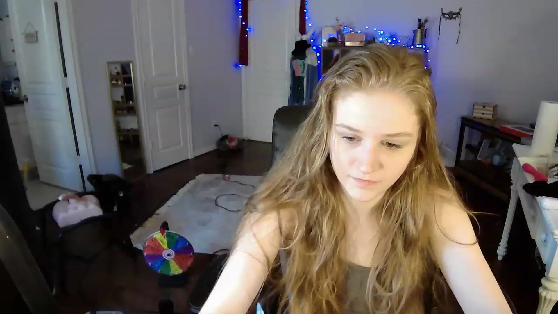 Gallery image thumbnail from Bunnydathug's myfreecams stream on, 04/17/2023, 19:23 image 19 of 20