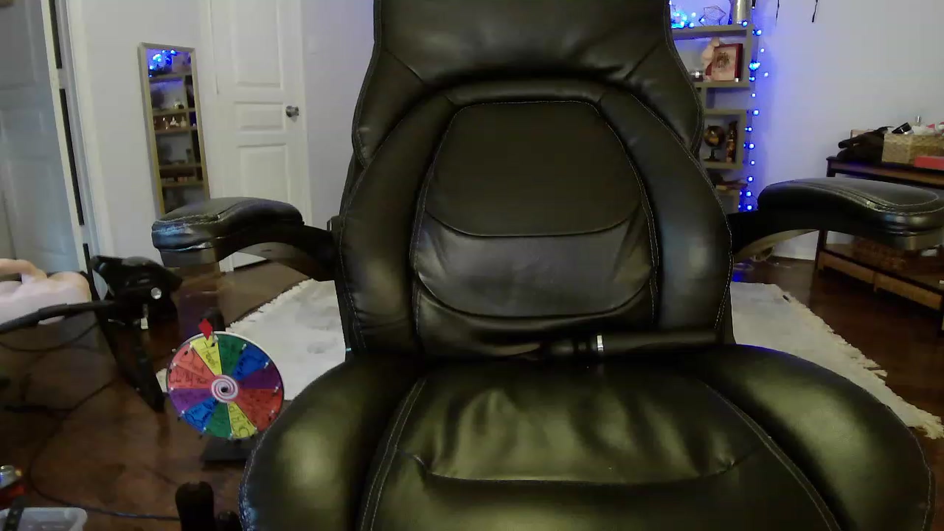 Gallery image thumbnail from Bunnydathug's myfreecams stream on, 04/18/2023, 17:17 image 3 of 20