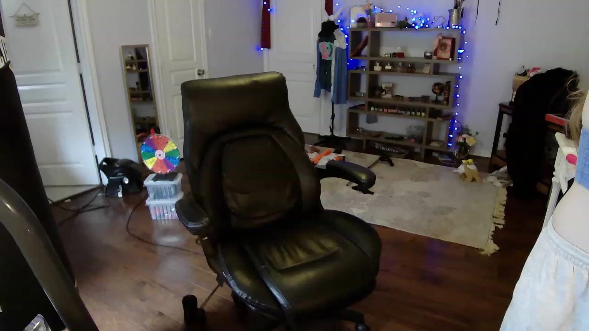 Gallery image thumbnail from Bunnydathug's myfreecams stream on, 04/18/2023, 21:04 image 13 of 20