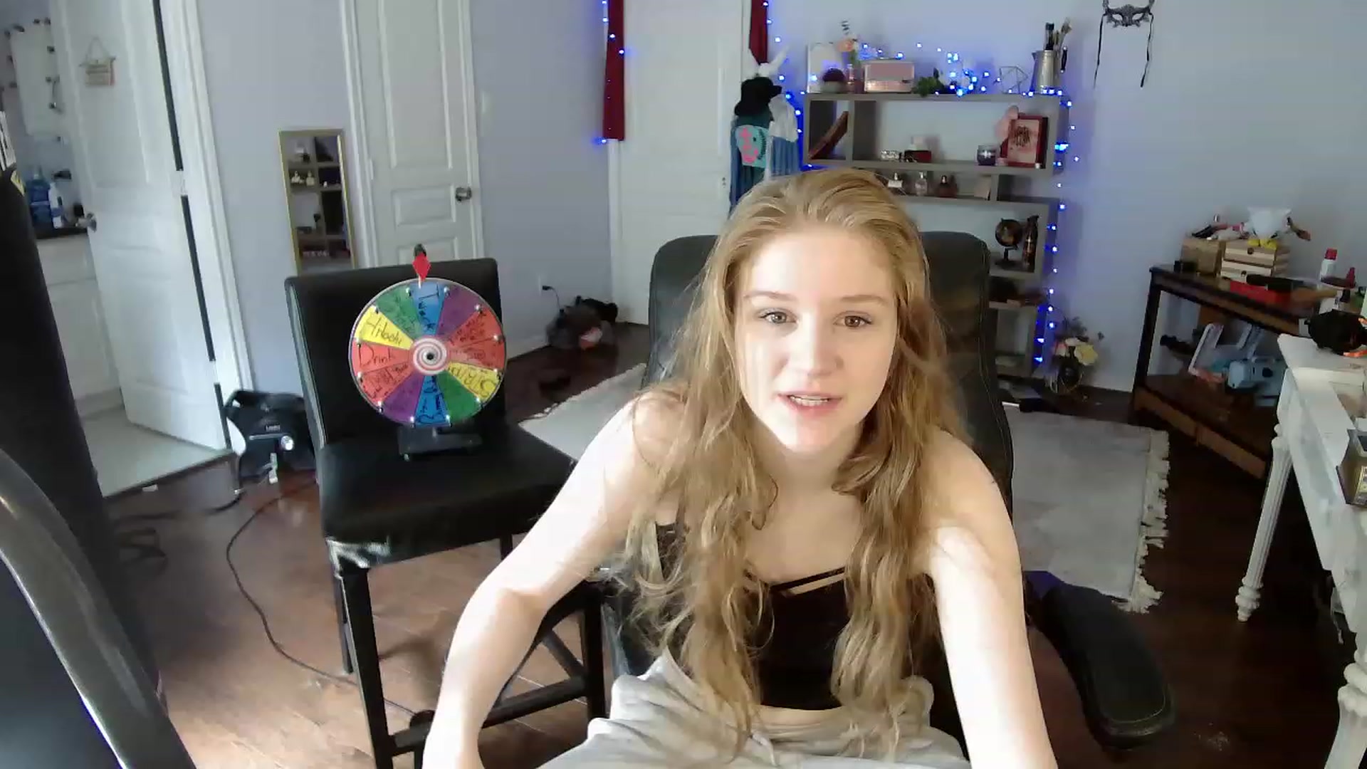 Gallery image thumbnail from Bunnydathug's myfreecams stream on, 04/19/2023, 18:22 image 1 of 20