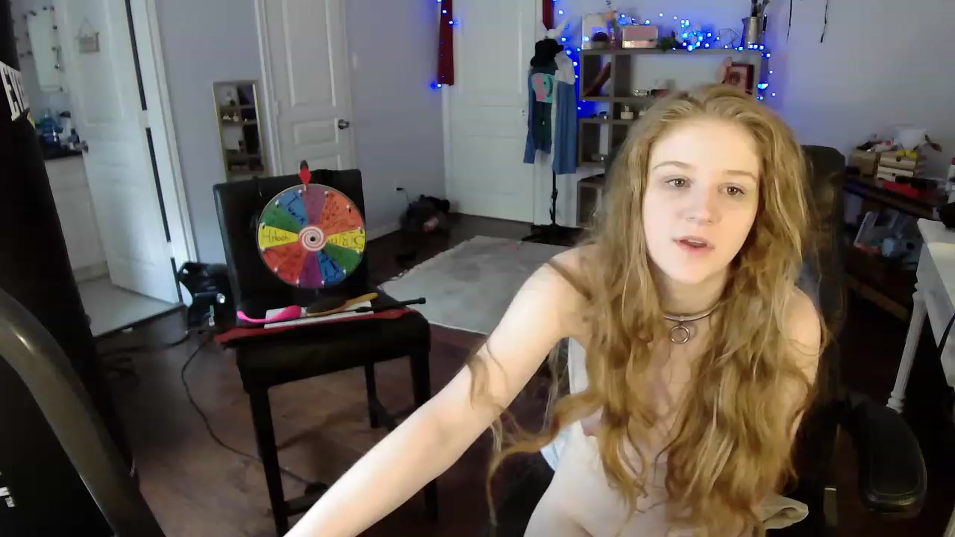Gallery image thumbnail from Bunnydathug's myfreecams stream on, 04/19/2023, 19:59 image 18 of 20