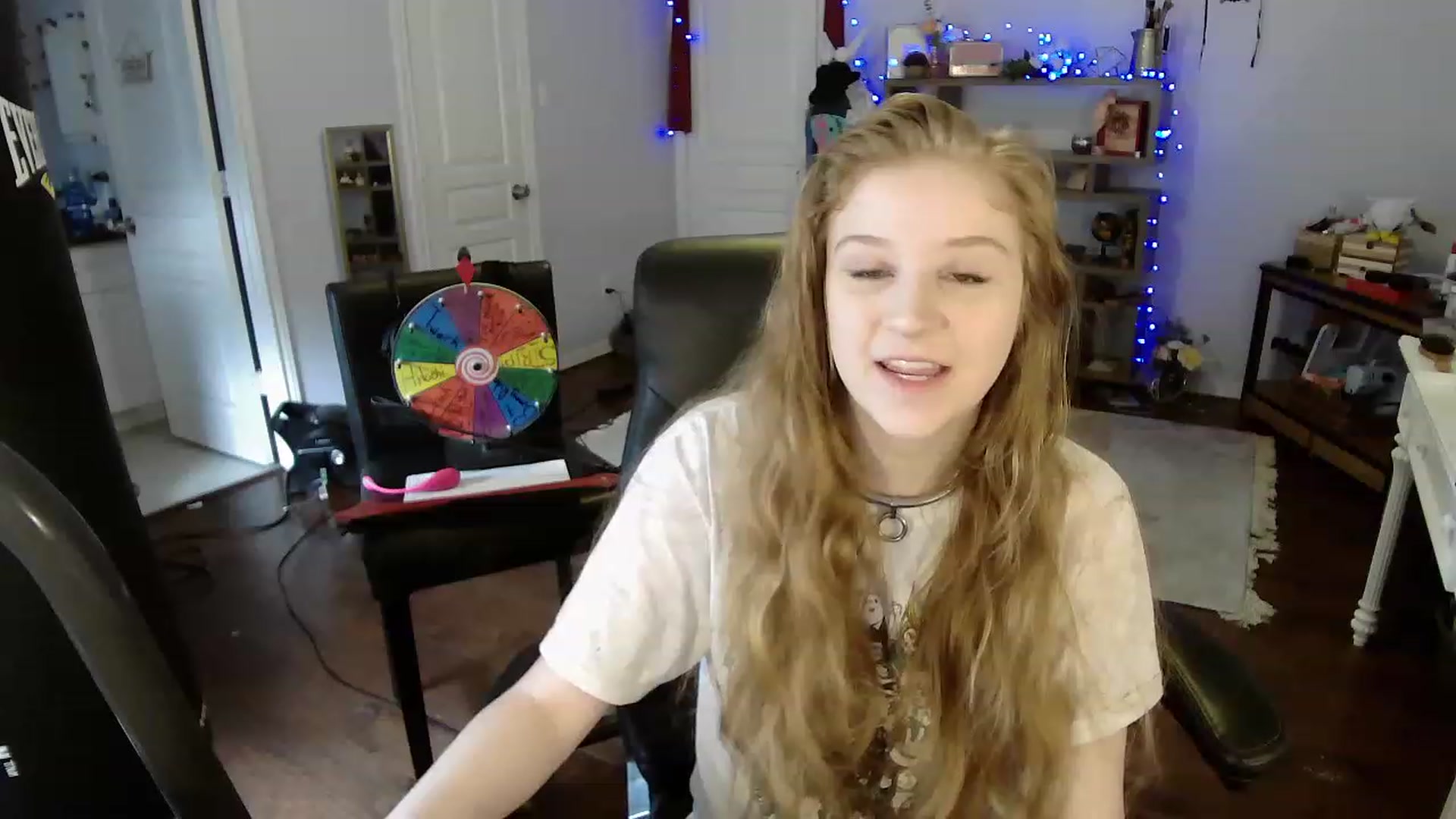 Gallery image thumbnail from Bunnydathug's myfreecams stream on, 04/20/2023, 14:45 image 16 of 20