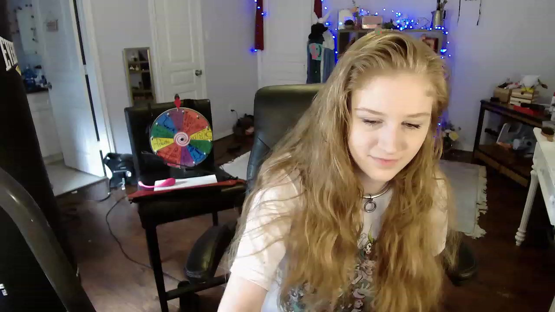 Gallery image thumbnail from Bunnydathug's myfreecams stream on, 04/20/2023, 14:45 image 12 of 20